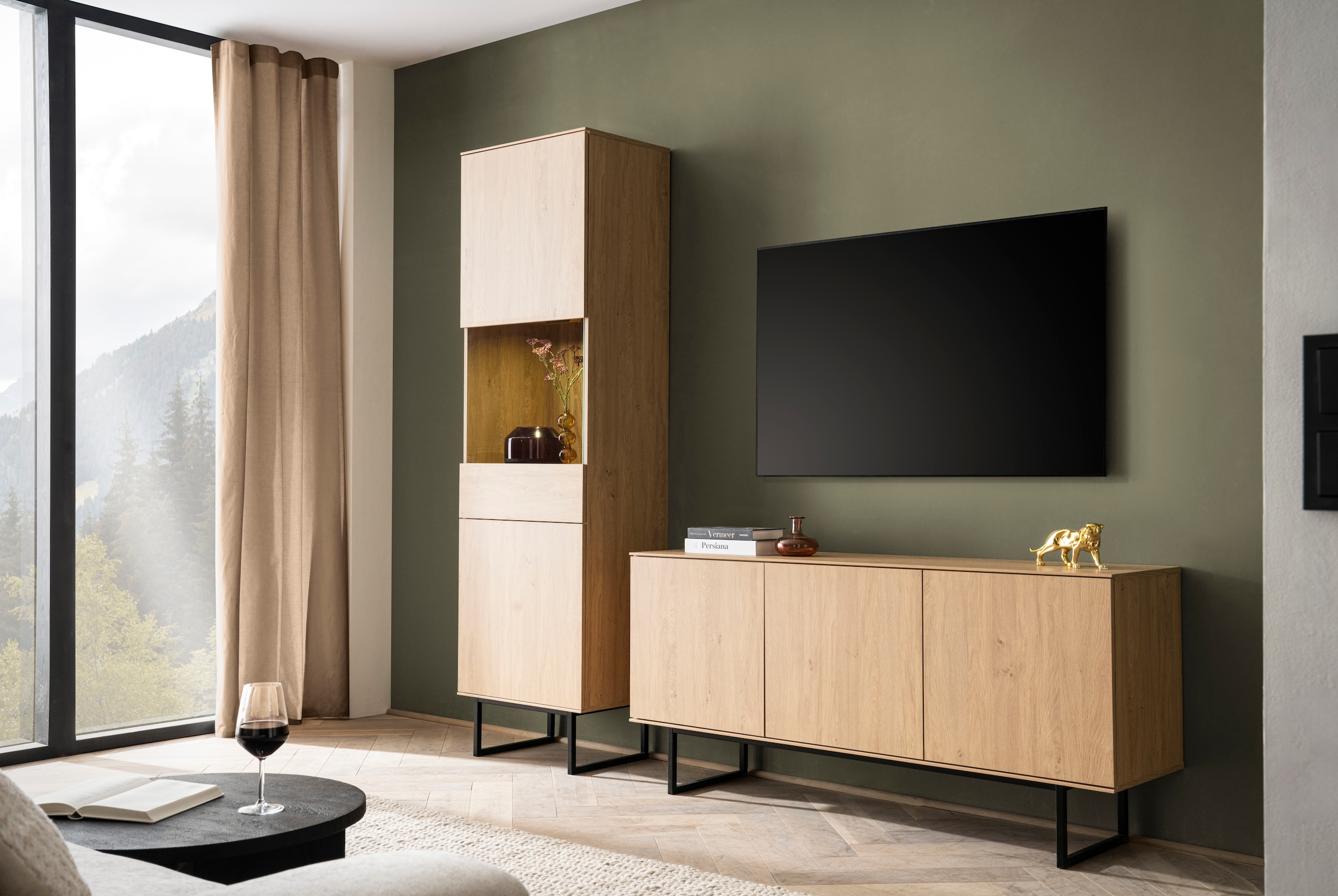 Home affaire Lowboard »Lund, moderner TV-Unterschrank, Kommode mit Kufengestell«, ausreichend Stauraum, vielseitig einsetzbar, 150 cm breit