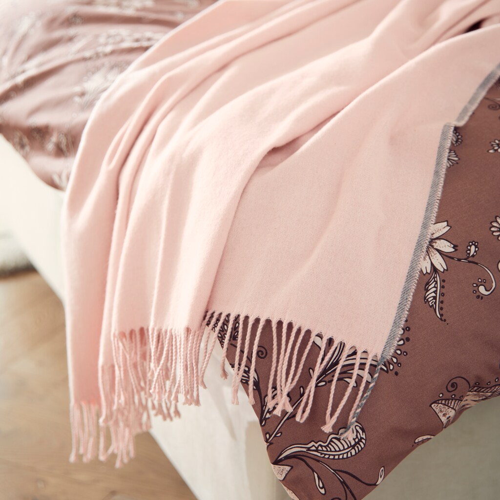Leonique Wohndecke »Plaid Sofia«, mit tollen Fransen, Kuscheldecke
