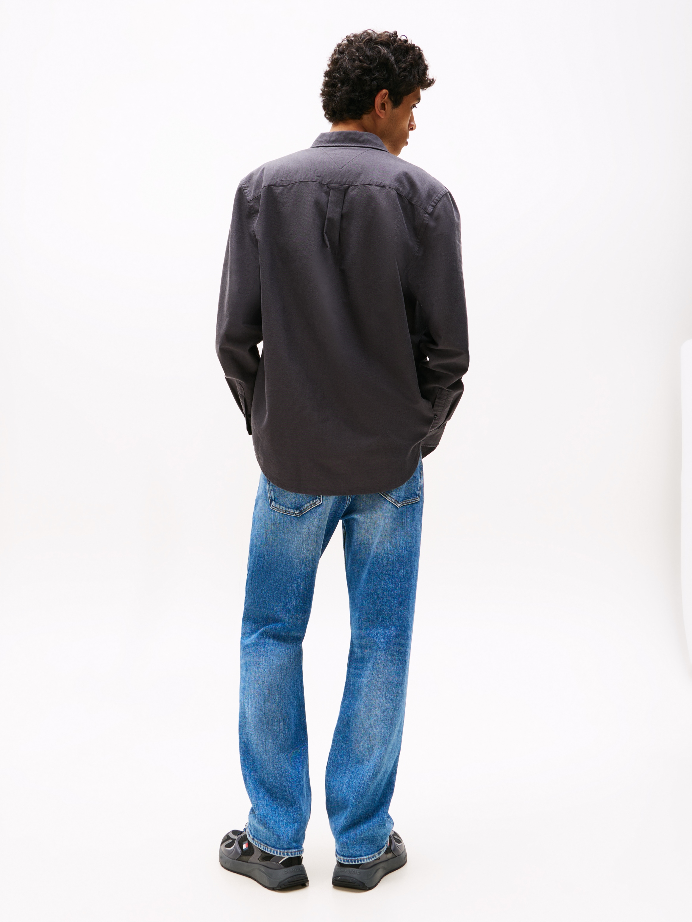 Tommy Jeans Langarmhemd »TJM REG OXFORD SHIRT EXT«, Mit Rundhalsausschnitt