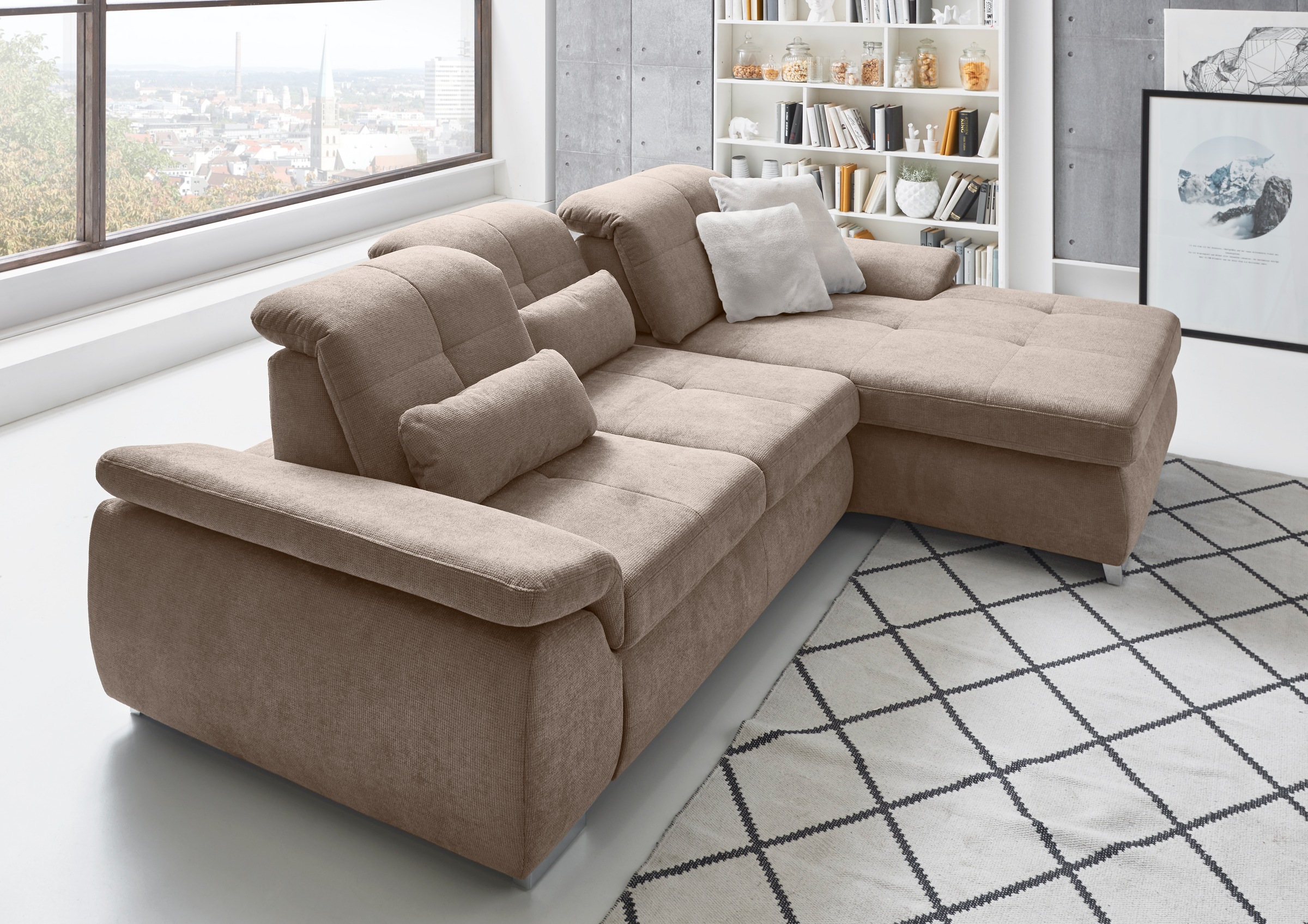 Die PlanBar Ecksofa »MP-IN16037 L-Form mit Kaltschaum-Polsterung«, mit Sitztiefenverstellung & Zierkissen
