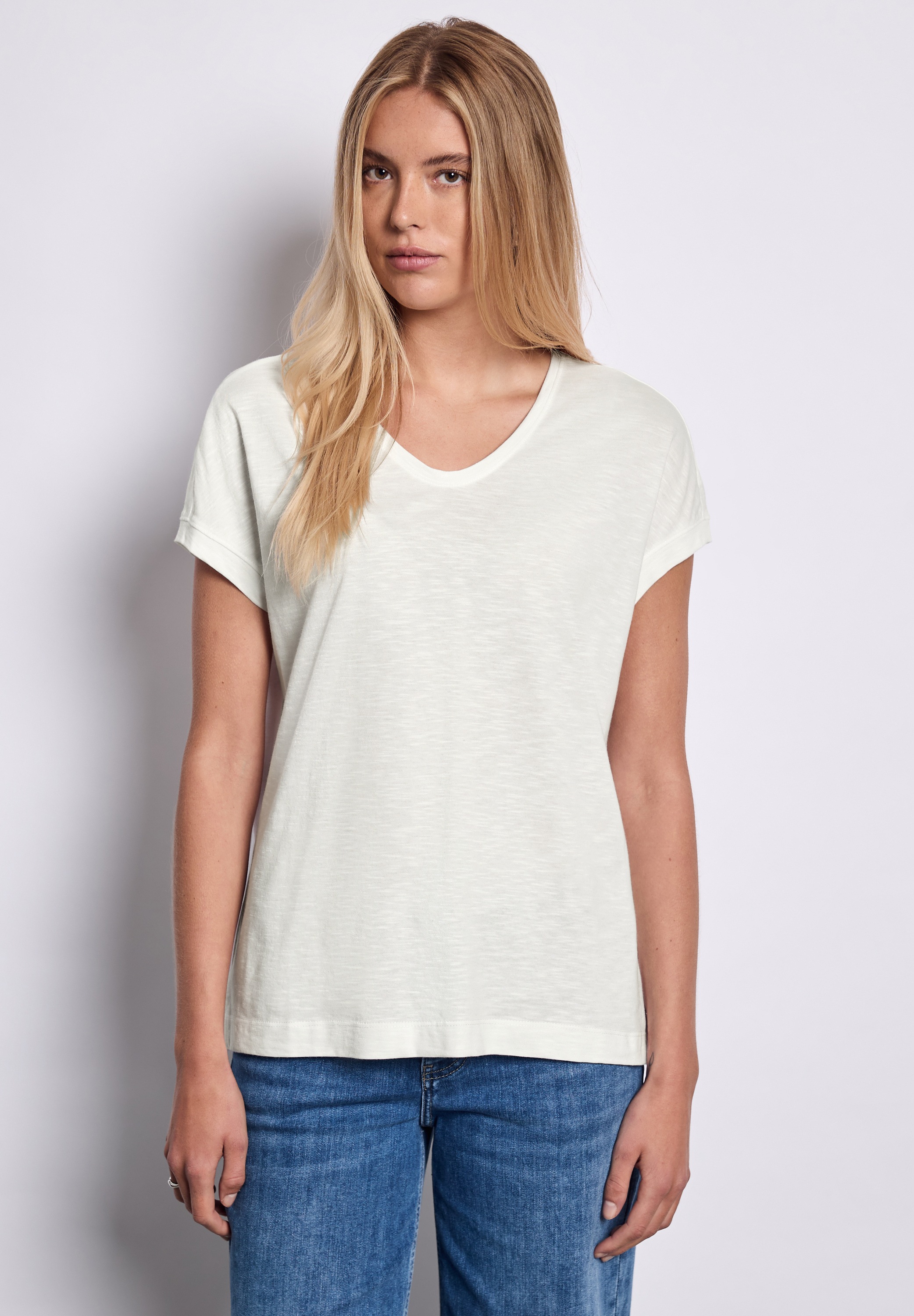 STREET ONE STUDIO T-Shirt, mit V-Ausschnitt günstig online kaufen