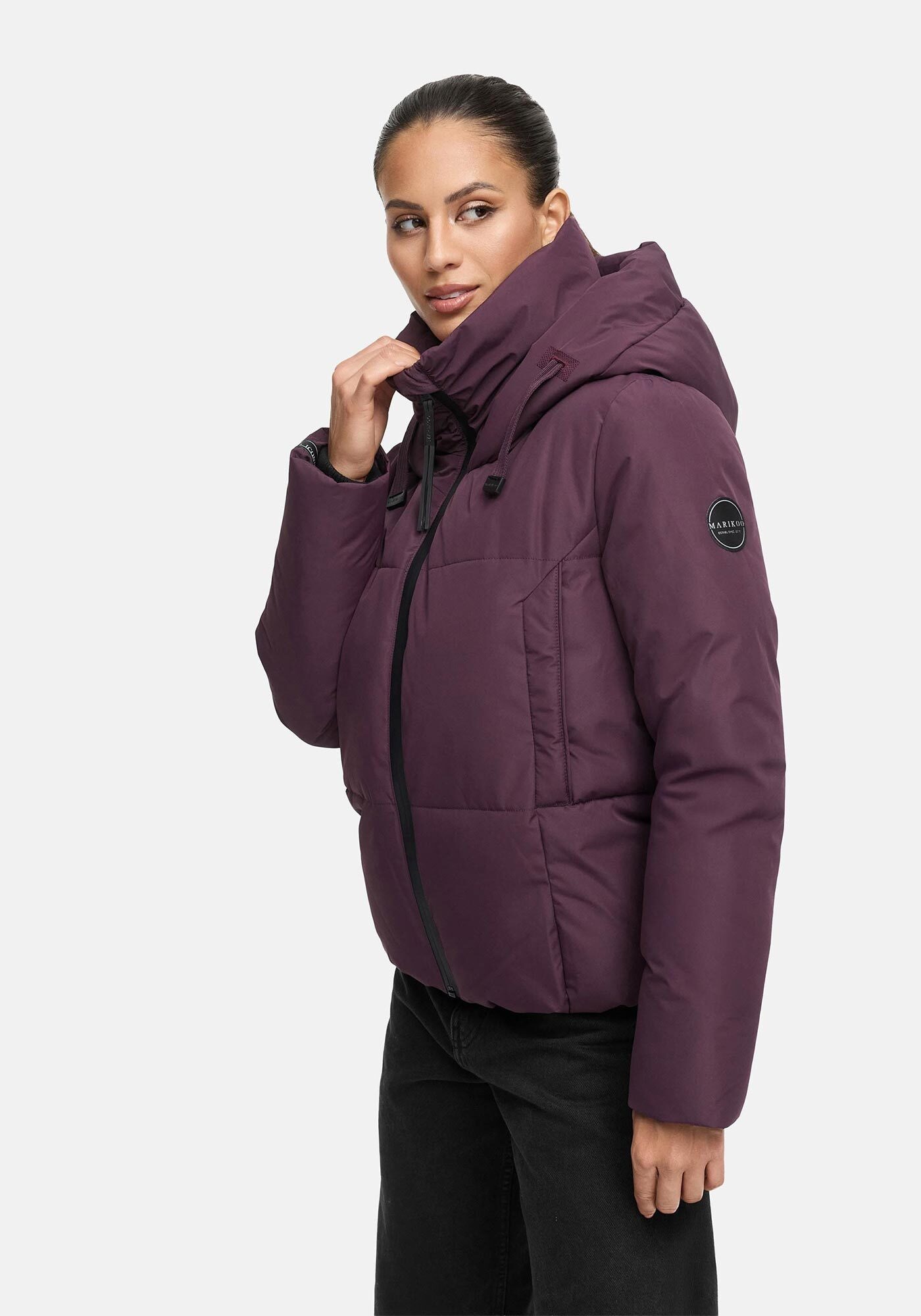 Marikoo Winterjacke »Ninikaa«, kurze Winter Jacke mit extra hohem Windschutzkragen