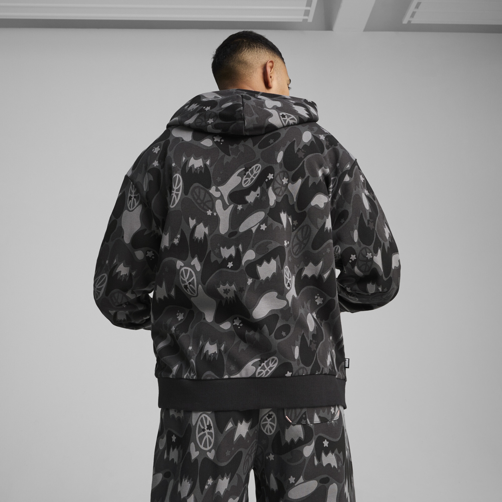 PUMA Hoodie »Dress Code Camo Basketballhoodie Herren«