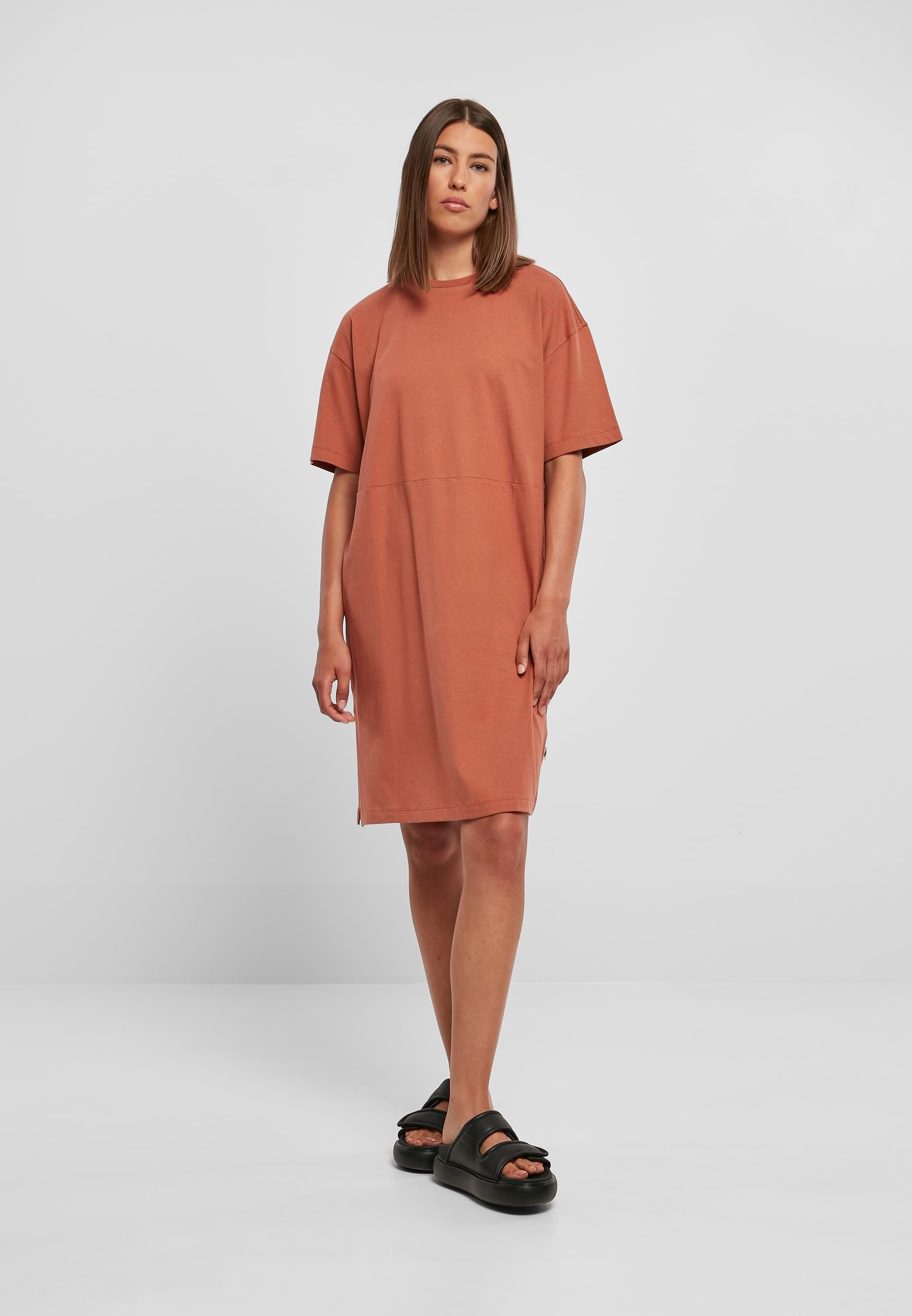 URBAN CLASSICS Shirtkleid »Urban Classics Damen Ladies Organic Oversized Slit Tee Dress«, (1 tlg.)