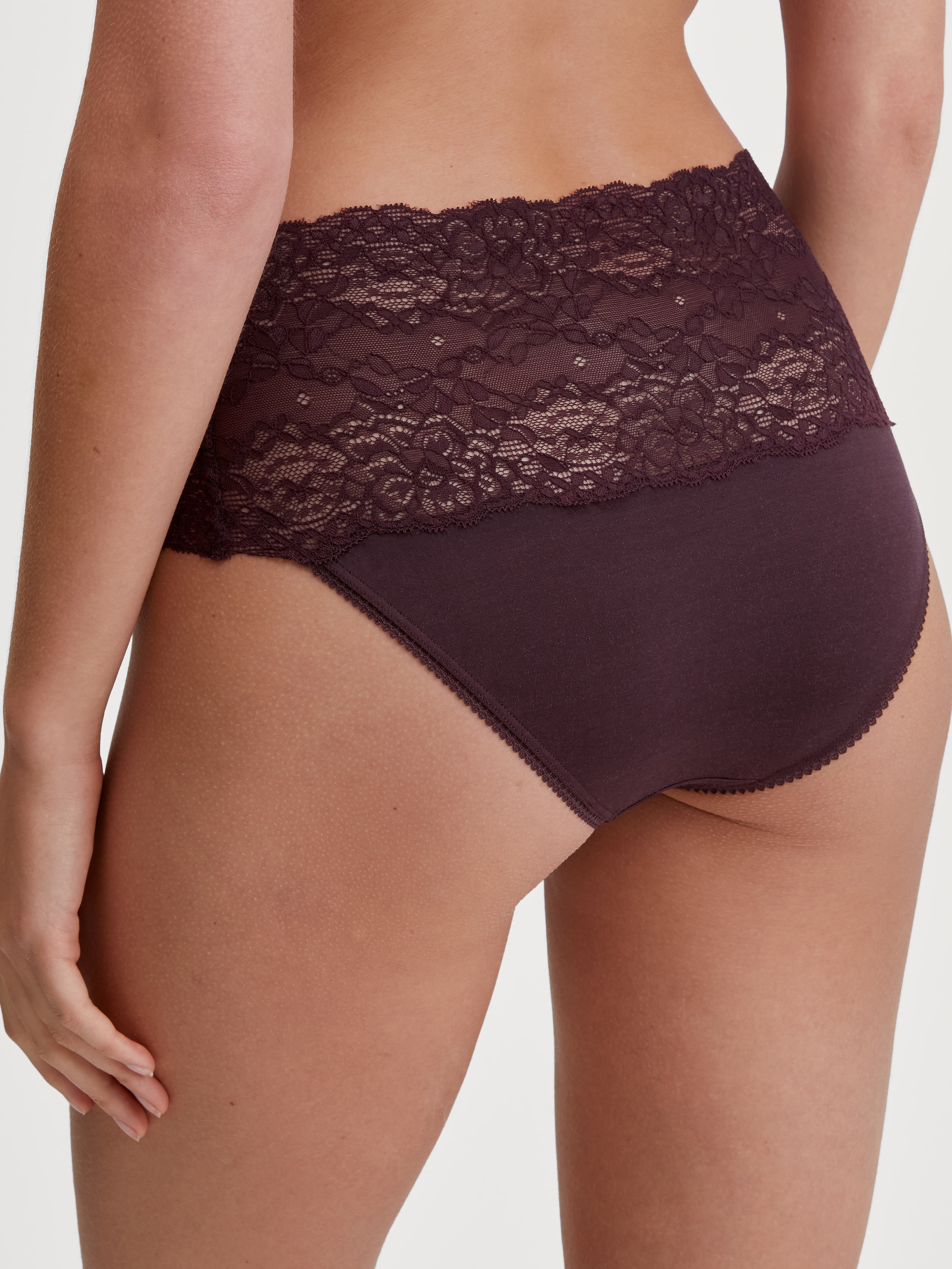 CALIDA High-Waist-Slip »Sensual Secrets«, breiter Spitzenbund, Viskose-Mix, Single Jersey, elastisch, weich