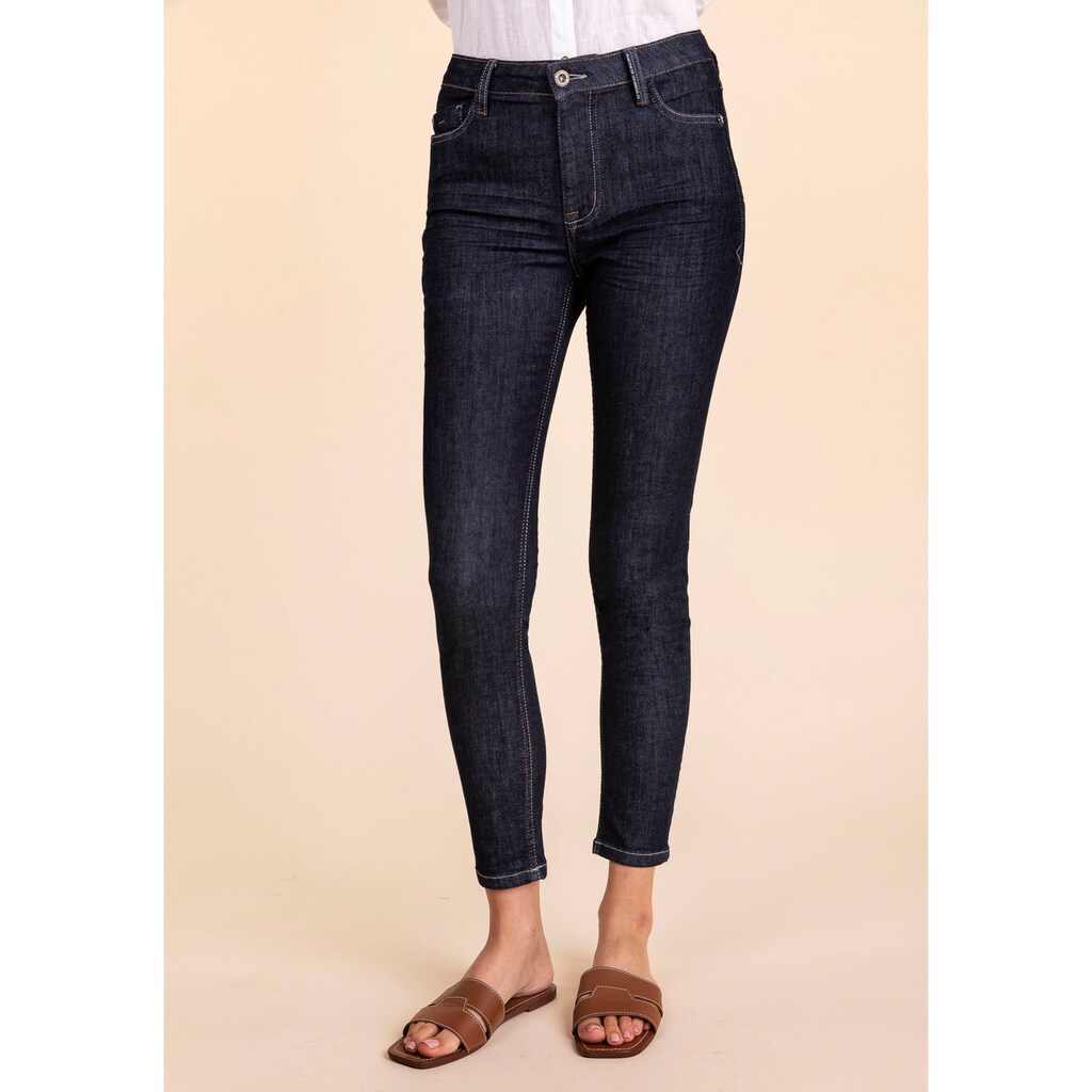 BLUE FIRE Skinny-fit-Jeans »SKINNY HIGH RISE«, perfekter Sitz durch Elasthan-Anteil