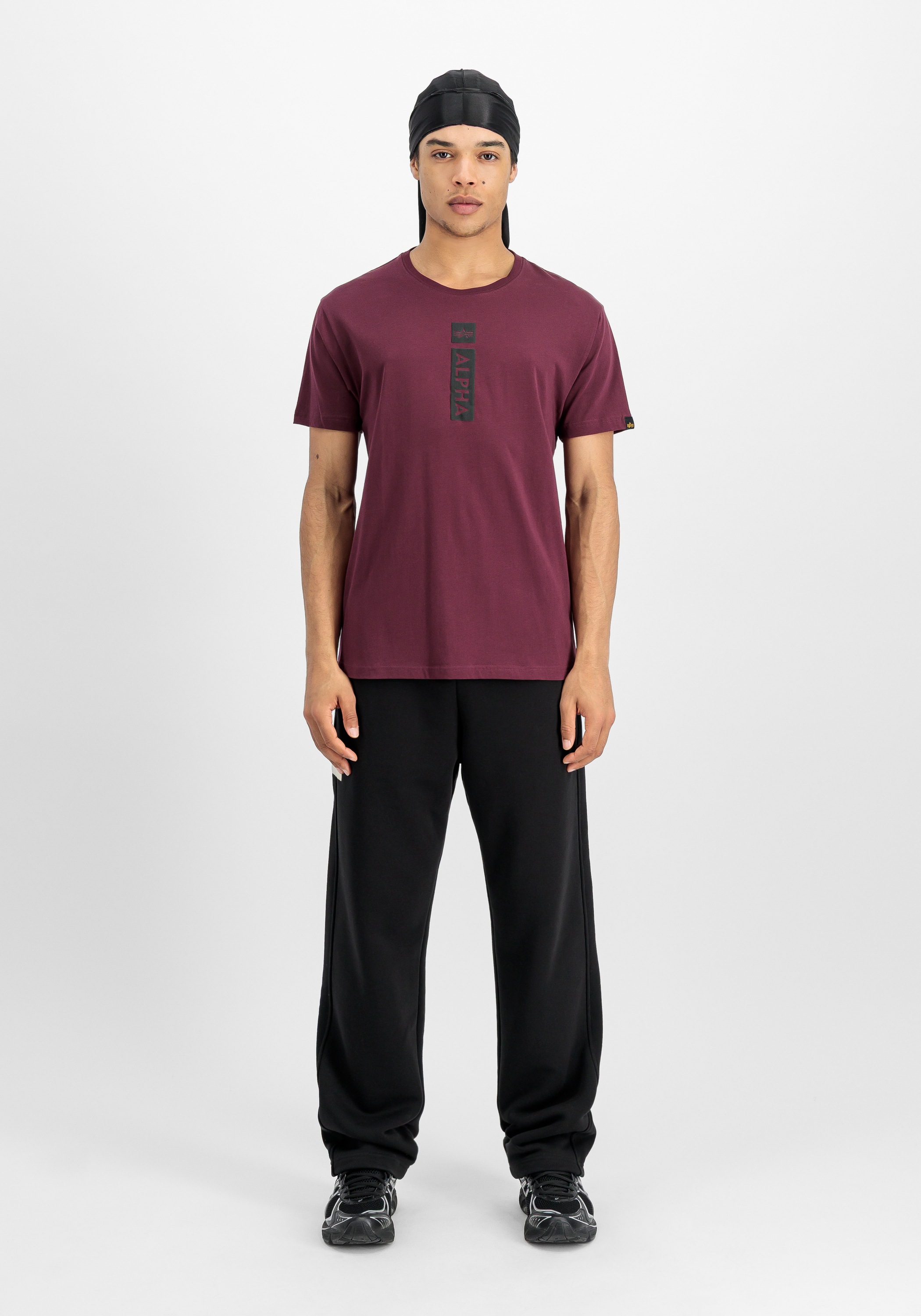 Thumbnail - Alpha Industries T-Shirt "Alpha Puff Print T-Shirt"