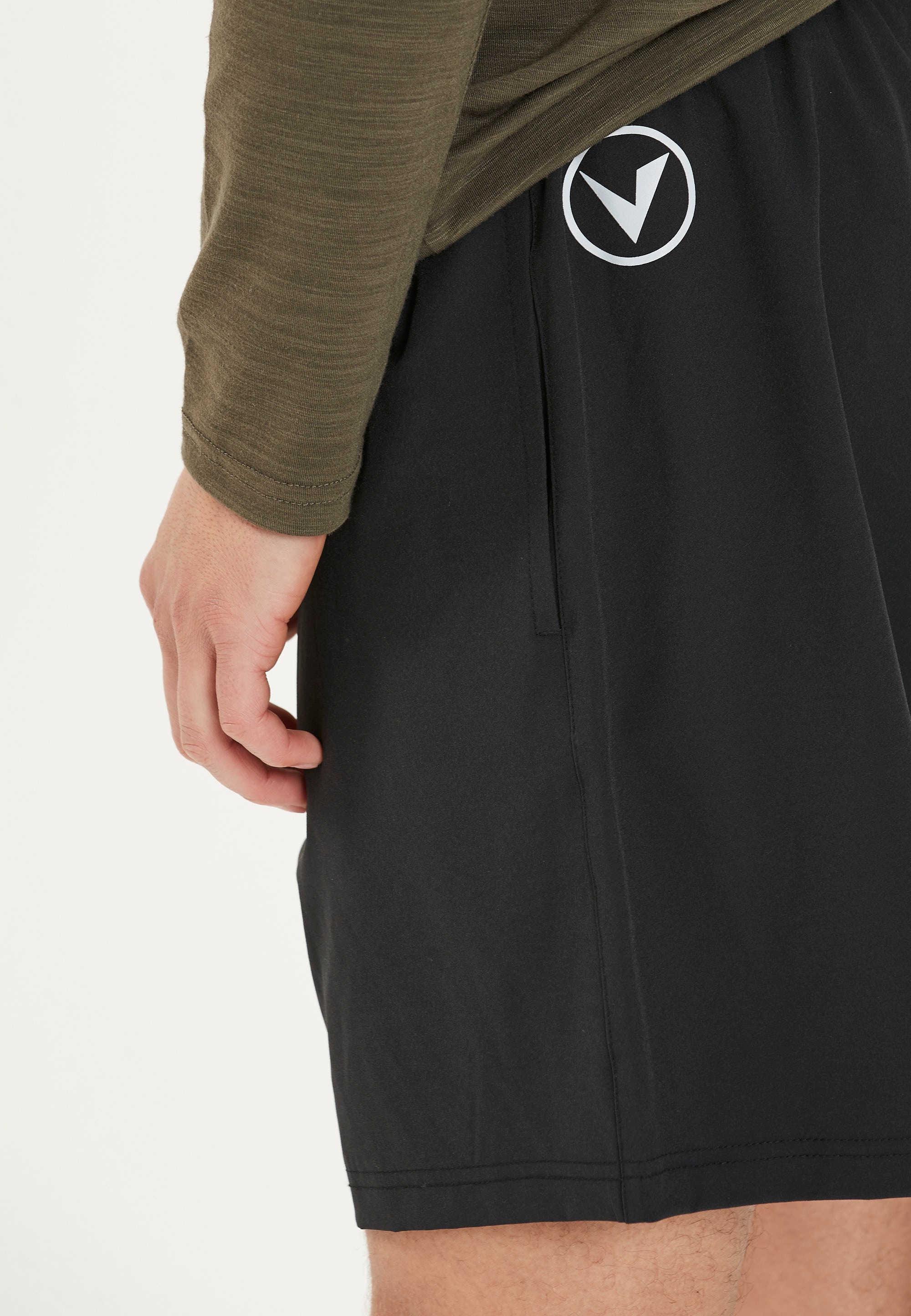 Virtus Shorts »Korshi«, mit funktionalem 2-in-1 Design
