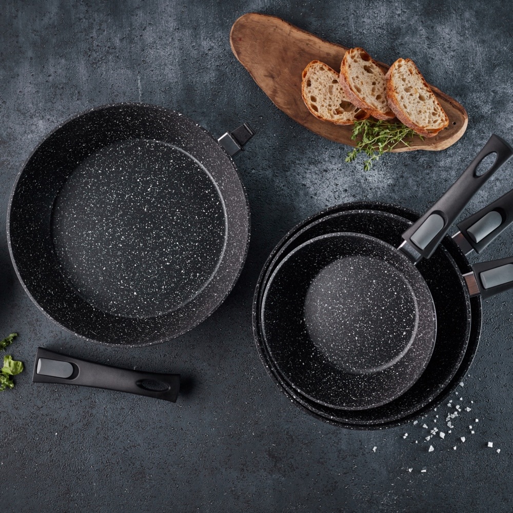 RESTO Kitchenware Bratpfanne »Aries, tiefe Wokpfanne mit vierschichtiger Marmor-Antihaftbeschichtung« Aluminium 1 Stk. tlg. mit einem abnehmbaren Griff - backofenfest, spülmaschinenfest