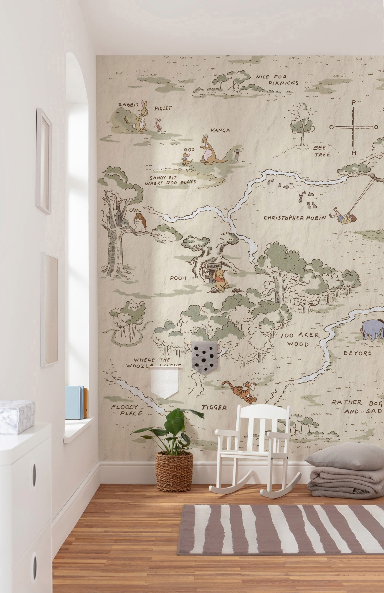 Komar Vliestapete "Digitaldruck Vlies - Winnie the Pooh Map - Größe 200 x 240 cm" bedruckt glatt Kinderzimmer
