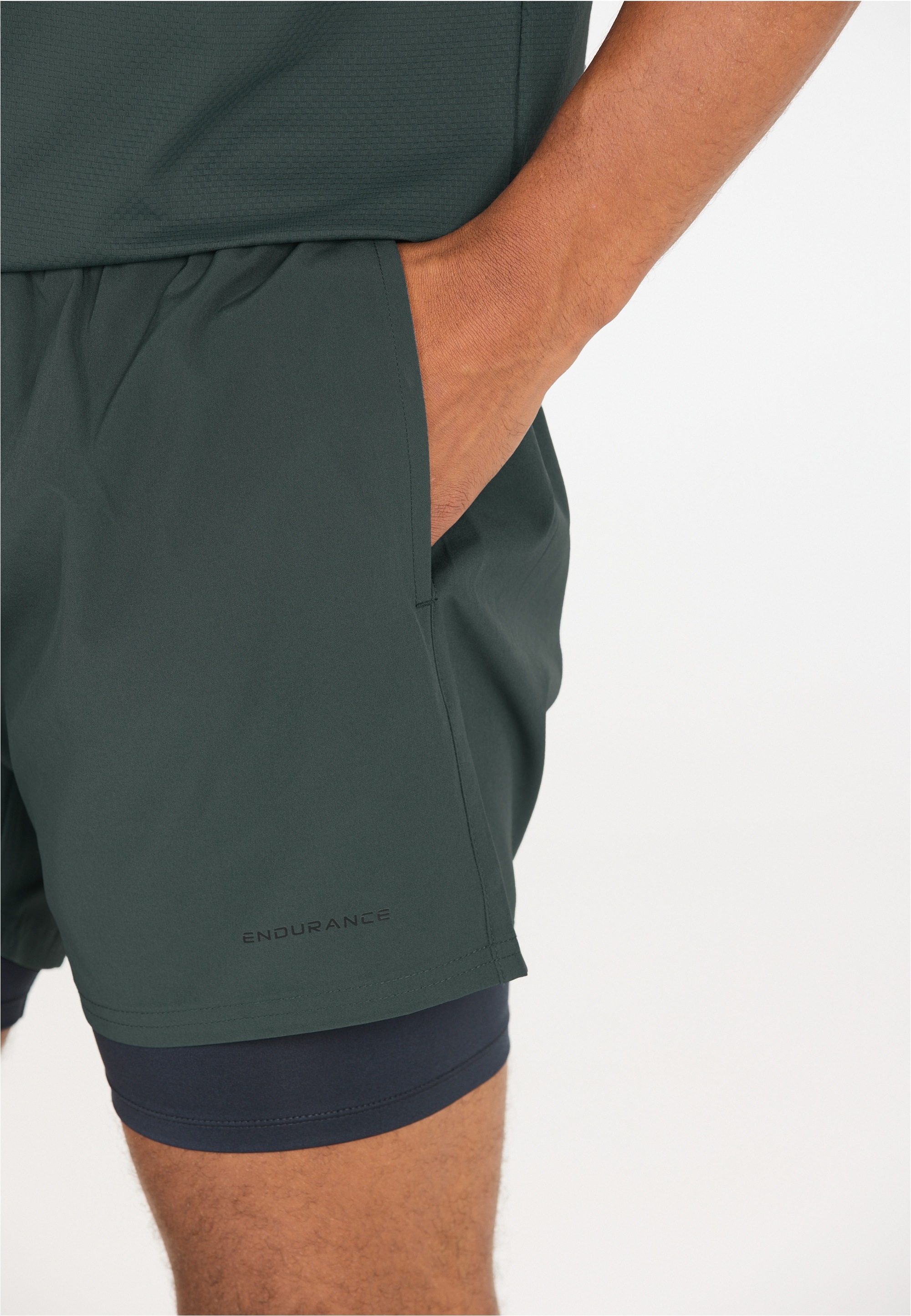 ENDURANCE Shorts »Kros«, Im 2-in-1-Design mit Quick Dry und Stretch-Funktion