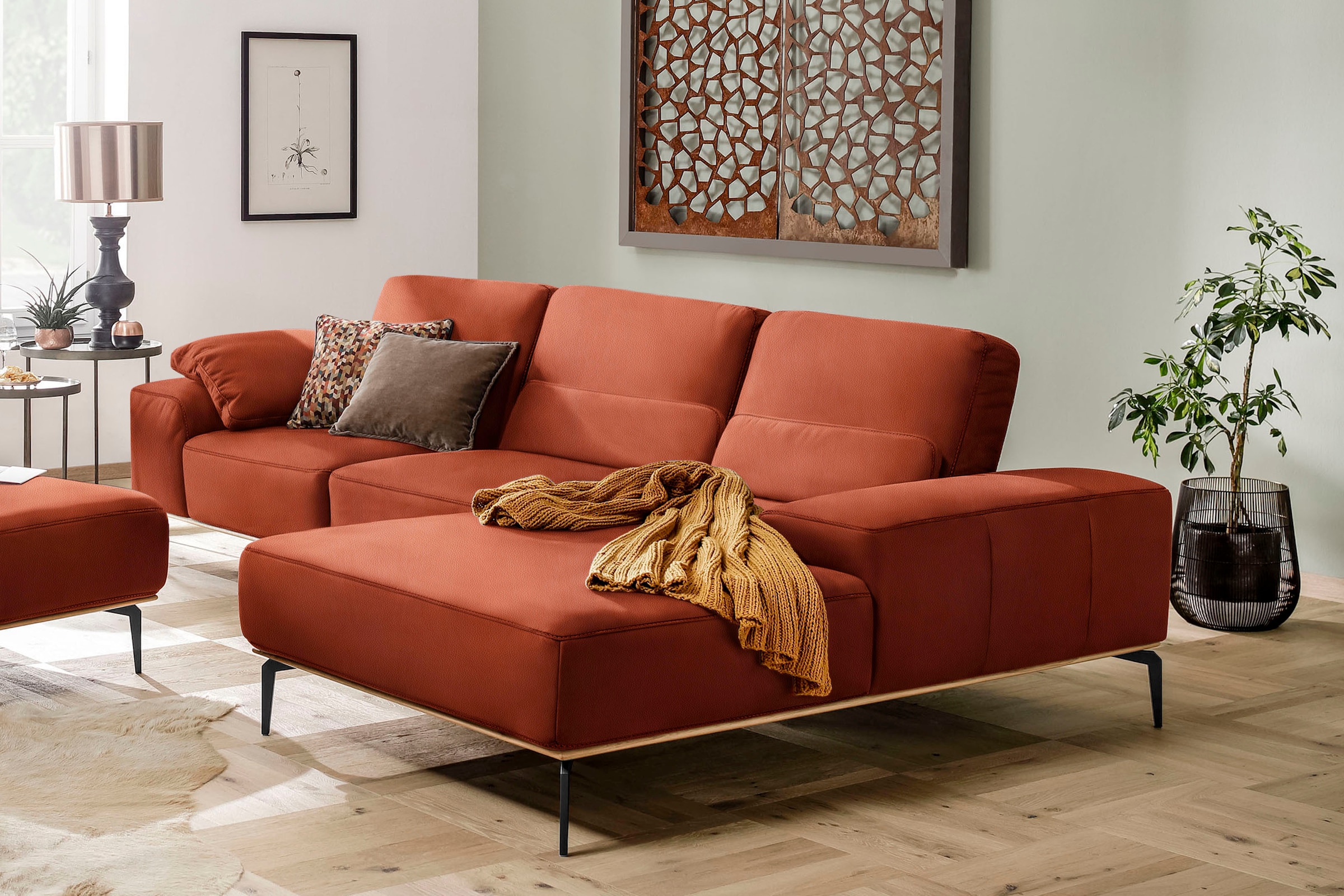 W.SCHILLIG Ecksofa "run, Designsofa mit tollem Sitzkomfort, bequem, L-Form" mit Holzsockel, Füße in Schwarz pulverbeschichtet, Breite 319 cm