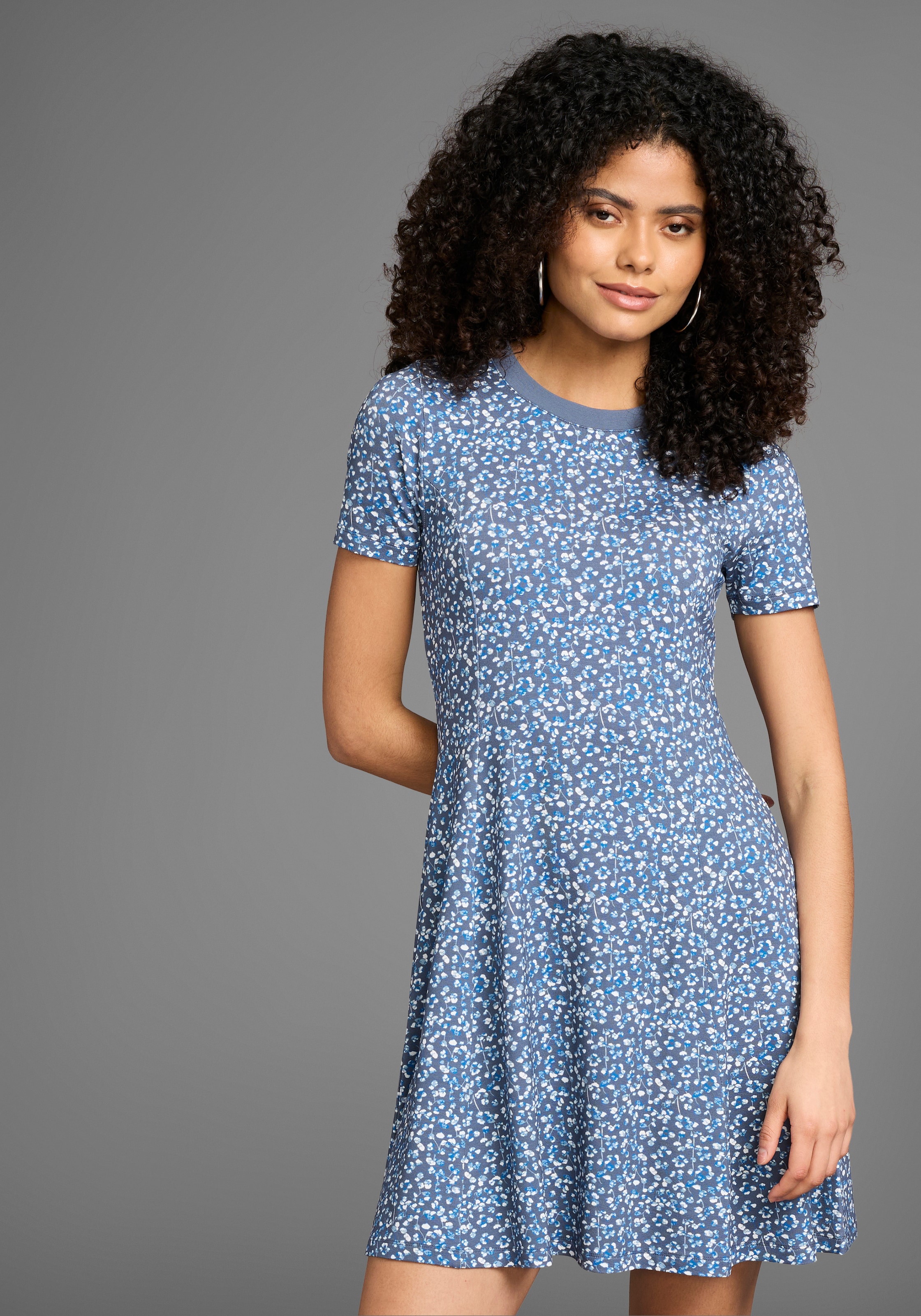 KangaROOS Jerseykleid Ohne Taschen aus weichem Jersey mit Mille-Fleurs Druc günstig online kaufen