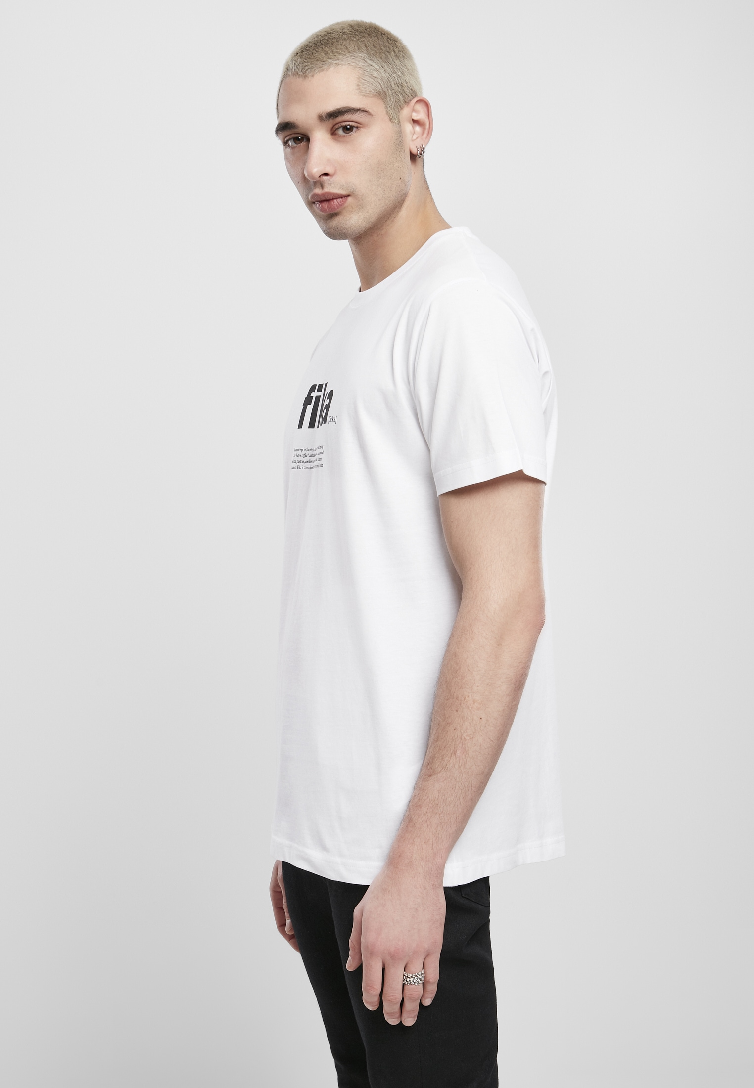 MisterTee T-Shirt "Herren Fika Definition Tee" günstig online kaufen