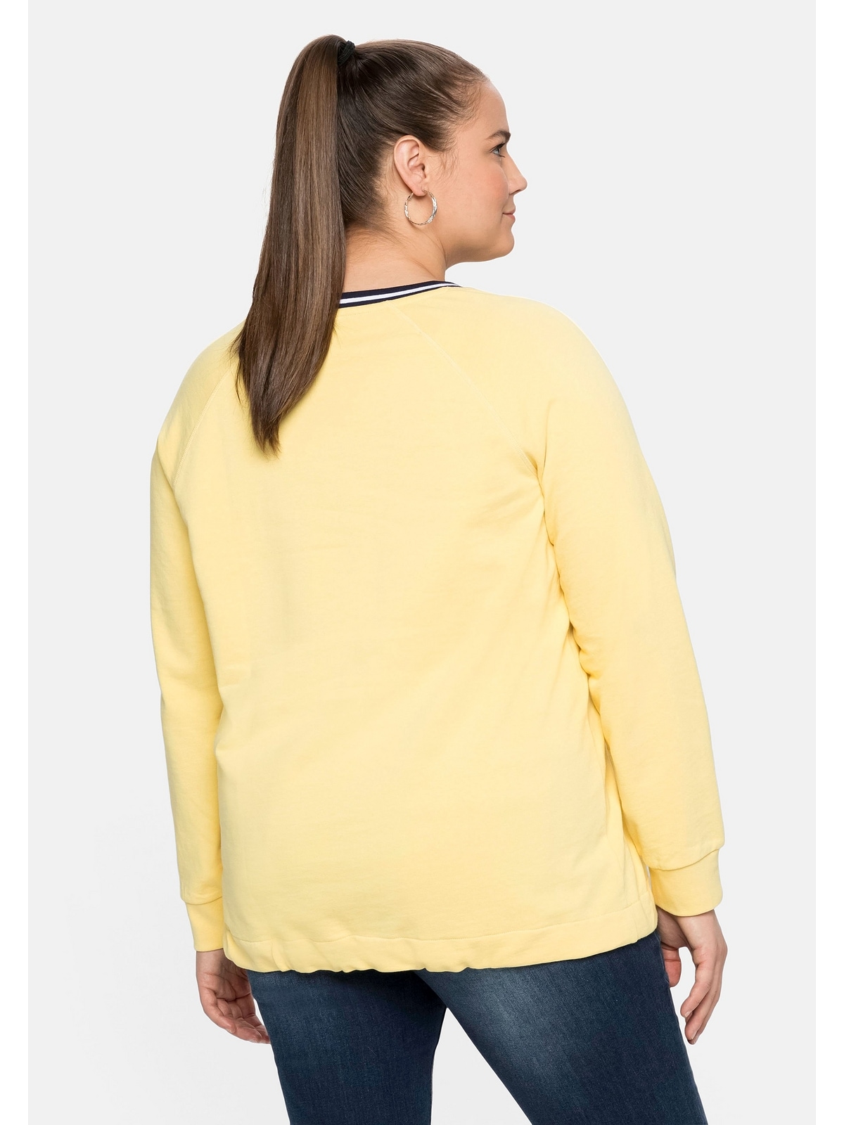 Größen« Sweatshirt Frontdruck Kontrast-Rundhals mit und »Große Sheego