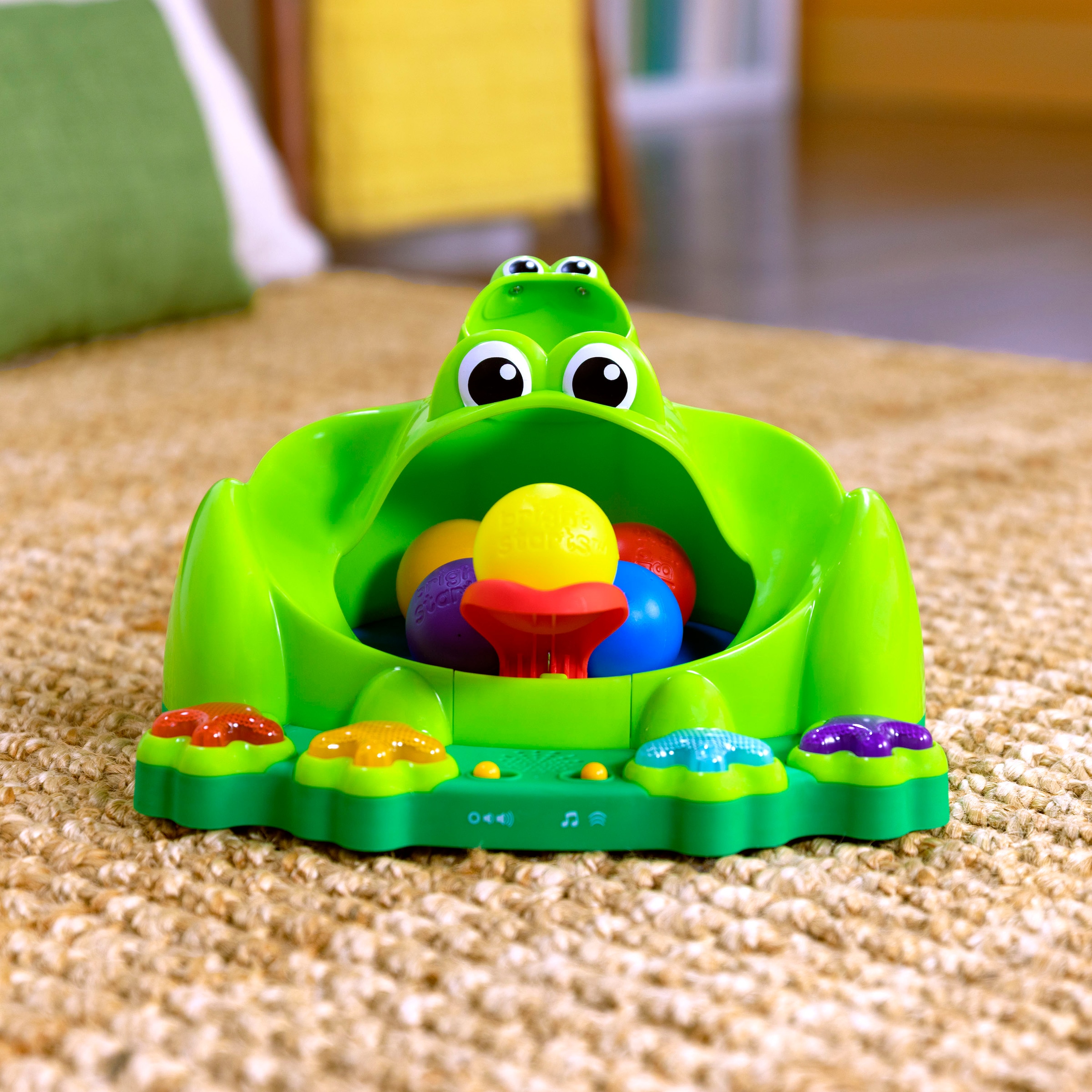Bright Starts Lernspielzeug »Poppin' Ball Frog Ball Play Toy«, mit Licht und Sound