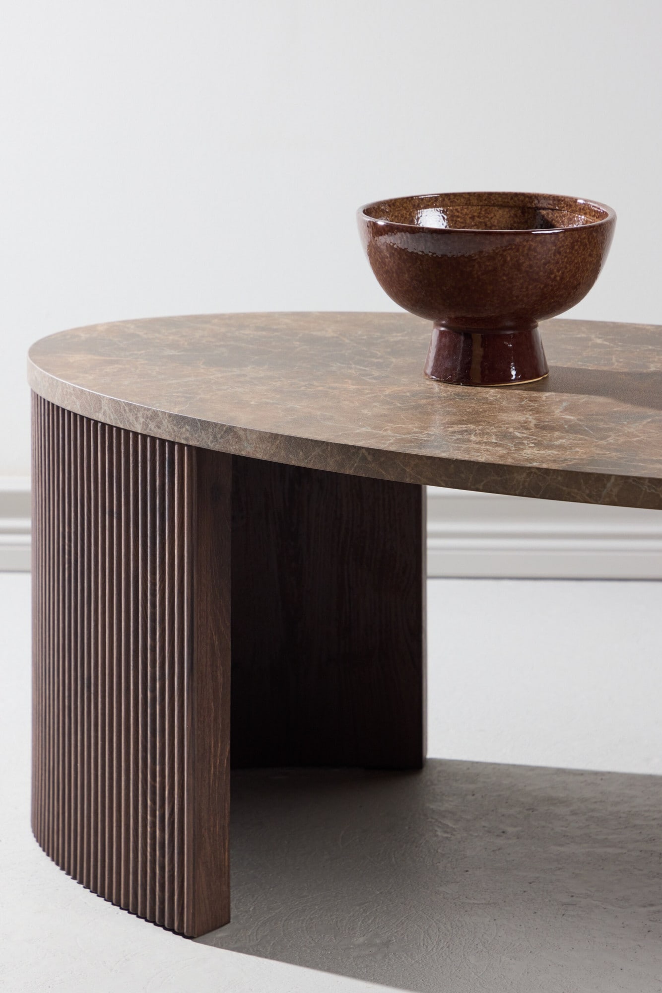 Venture Home Couchtisch »Bristol, ovaler Couchtisch 120 × 60 cm in Mocca mit grauer Steinoptik« Sofatisch, MDF, 3D-Papier, oval, kontrastreich, raffiniert