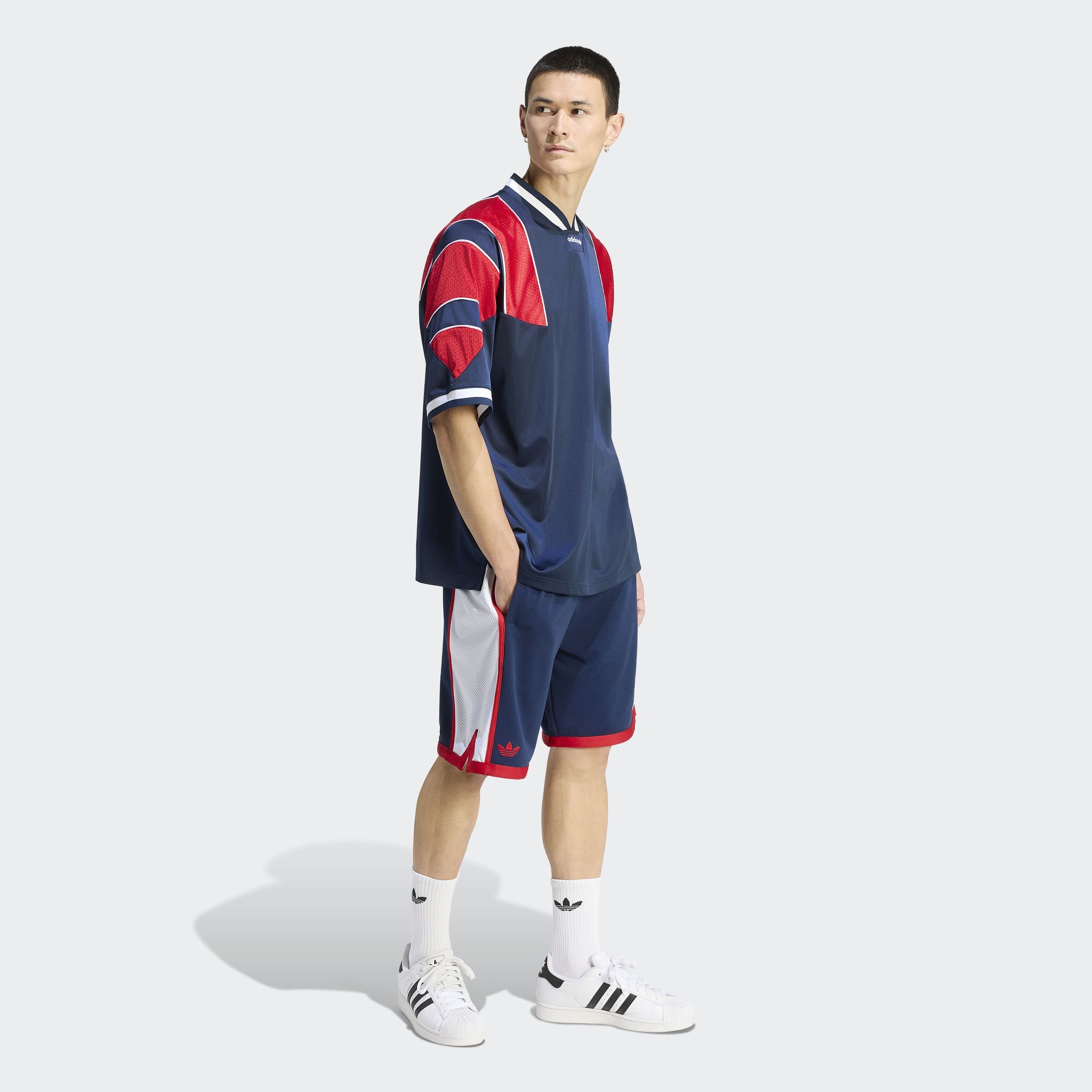adidas Originals T-Shirt "PANEL TRIKOT" für Erwachsene, mit V-Ausschnitt, ohne Verschluss, aus Polyester