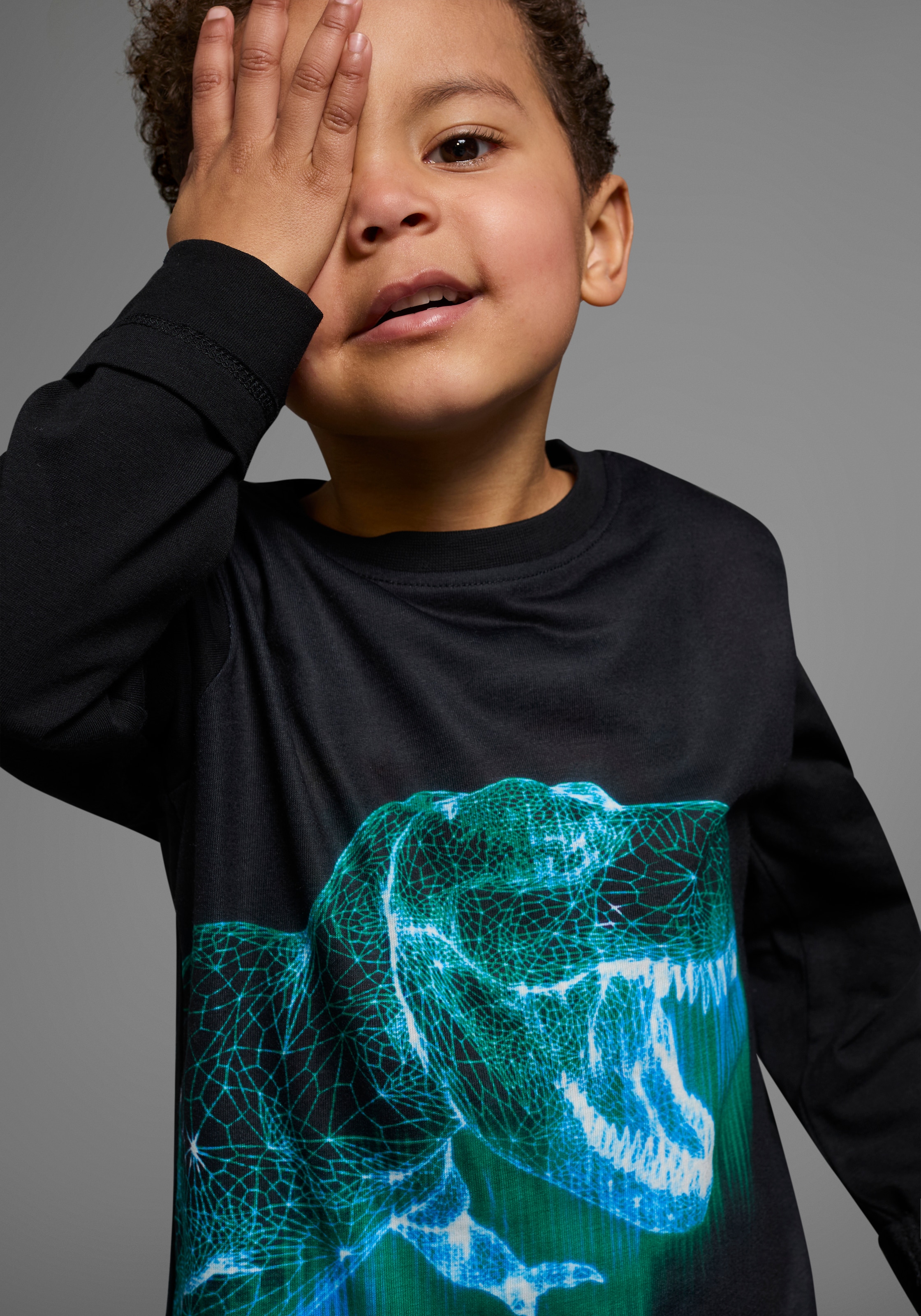 KIDSWORLD Langarmshirt »GREEN DINO«, langärmlig, mit trendigem Druck, Rundhalsausschnitt, aus Baumwolle