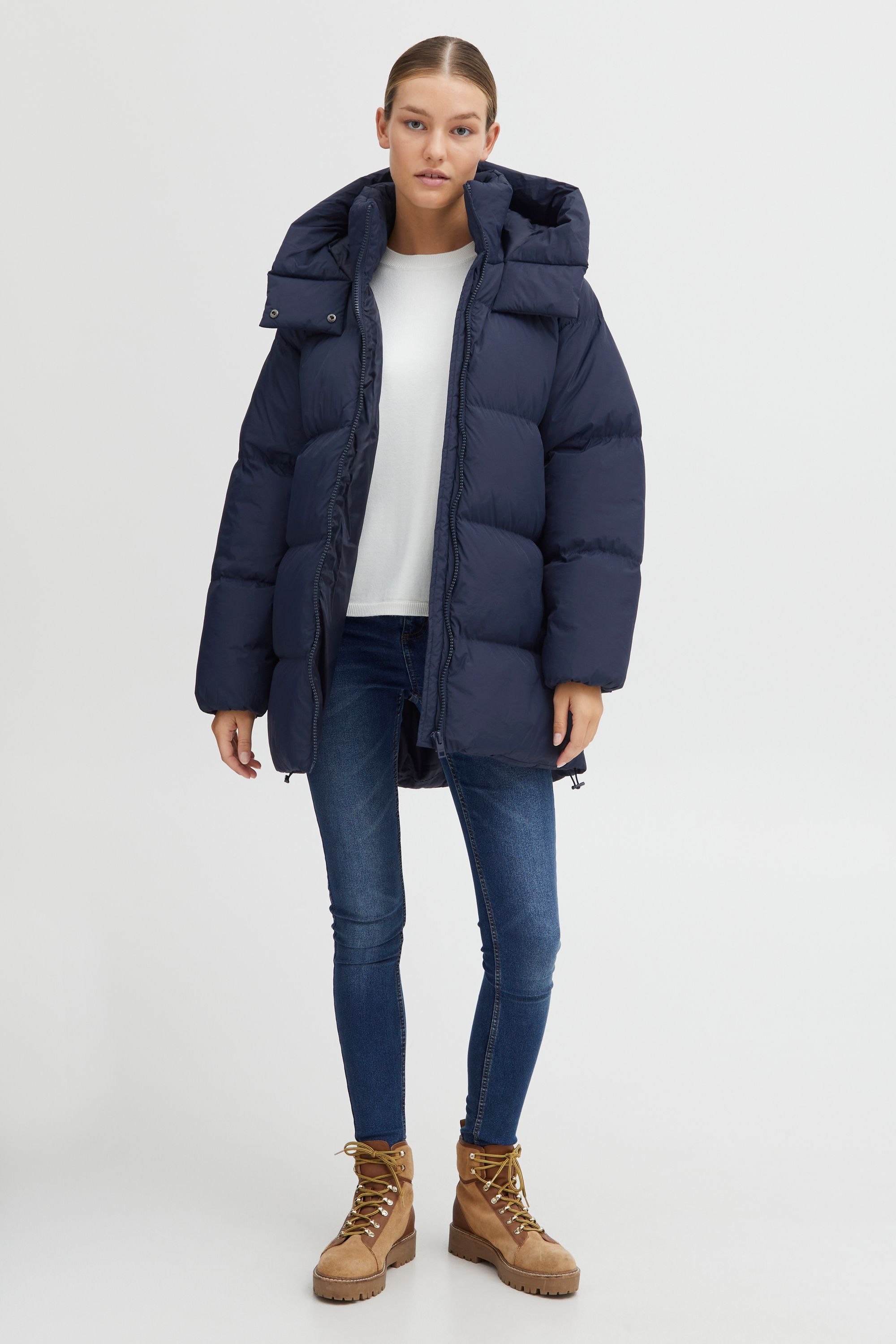 Steppjacke OXMO "Steppjacke OXEllie", Damen, Gr. 42, blau (total eclipse), Obermaterial: 100% Nylon NY., regular fit ca. Mitte Oberschenkel, Jacken Steppjacke 2