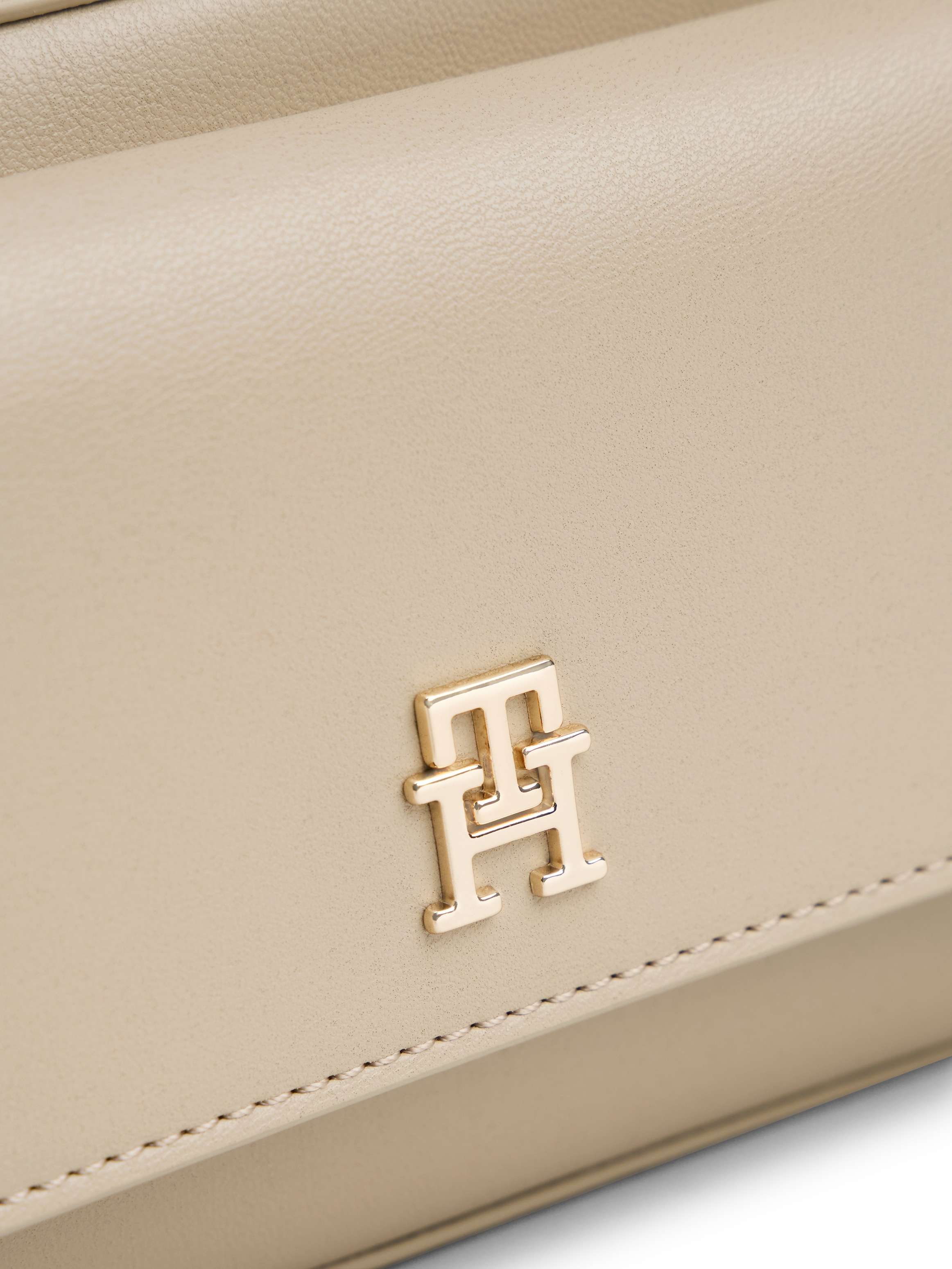 Tommy Hilfiger Mini Bag »TH ICON CAMERA BAG«, Damen Umhängetasche, Schultertasche mit TH-Logoemblem