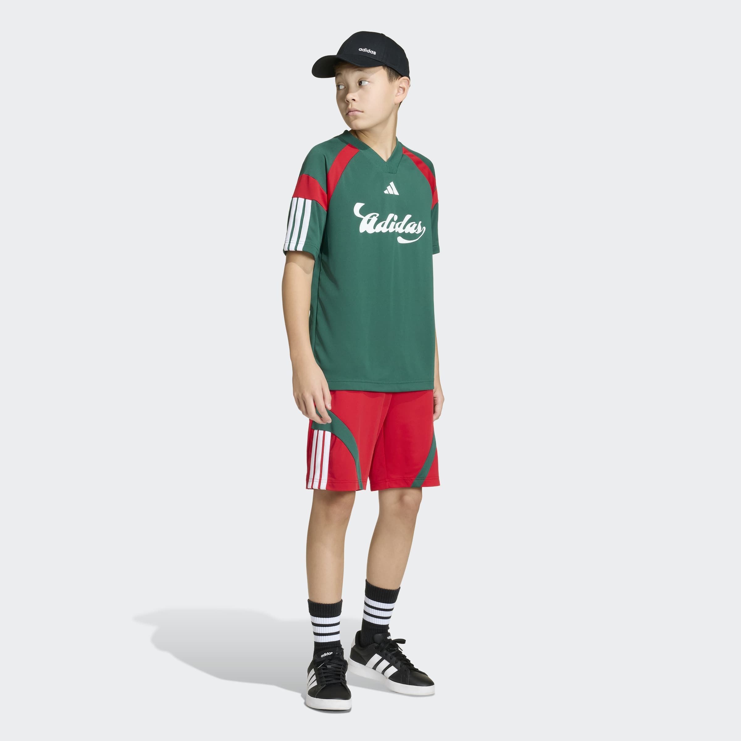 adidas Sportswear Shorts »HOUSE OF TIRO«  Kinder Shorts, sportlicher Stil, mit Kordelverschluss