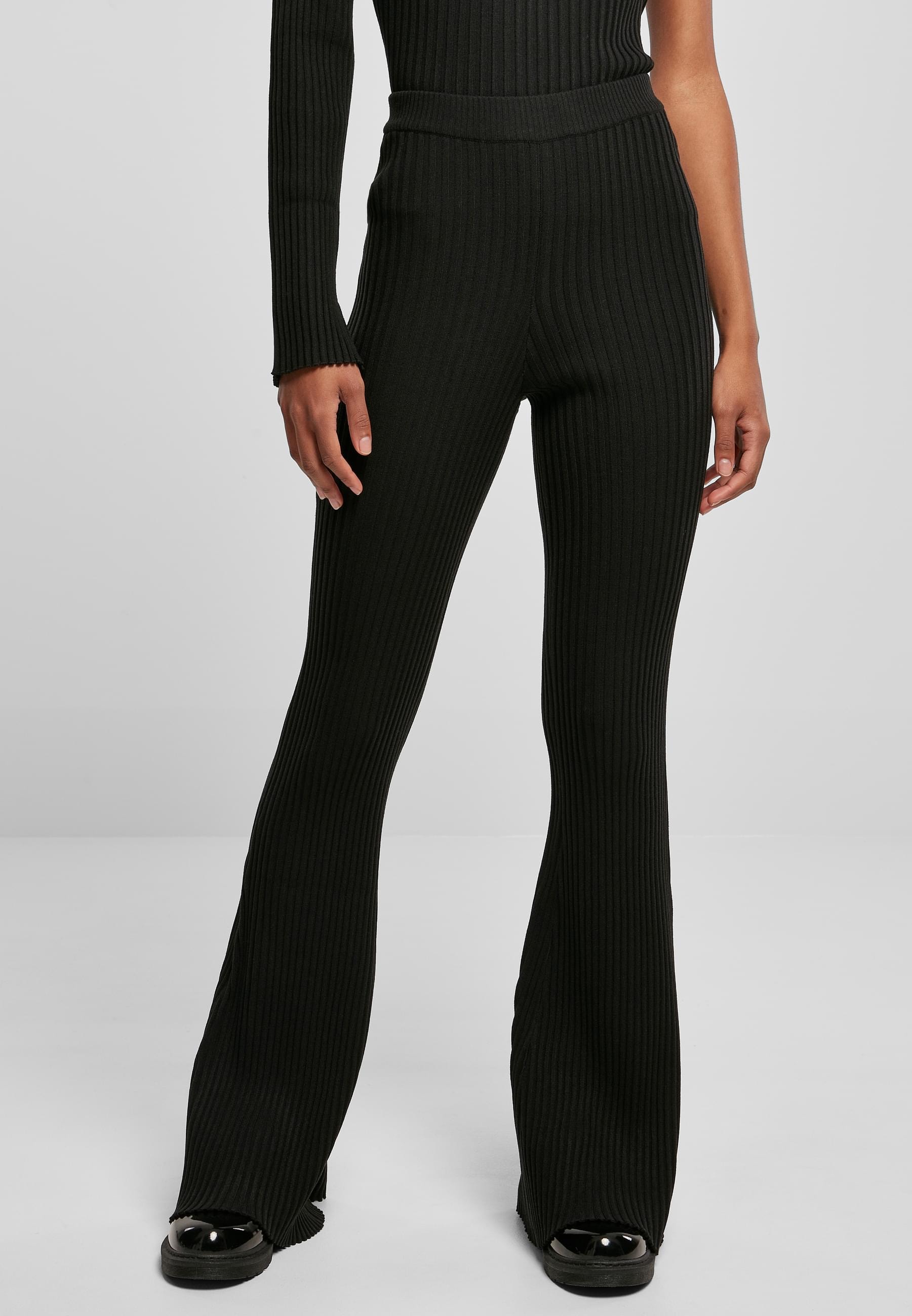 URBAN CLASSICS Leggings »Urban Classics Damen Ladies Flared Rib Knit Leggings«, (1 tlg.)