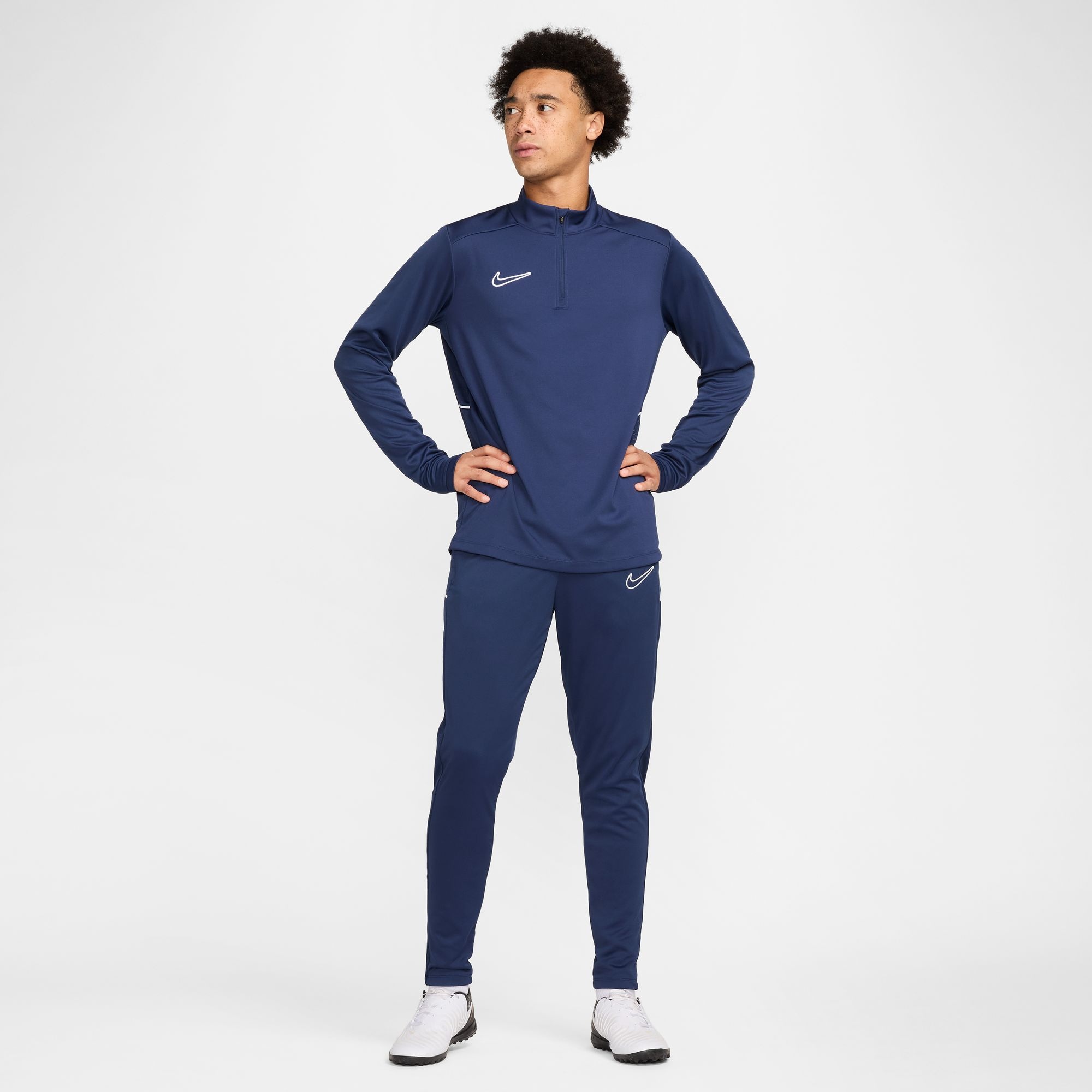 Nike Trainingshose »Nike Academy Men's Dri-FIT Soccer Pants«  leichtes Material, sportlicher Stil