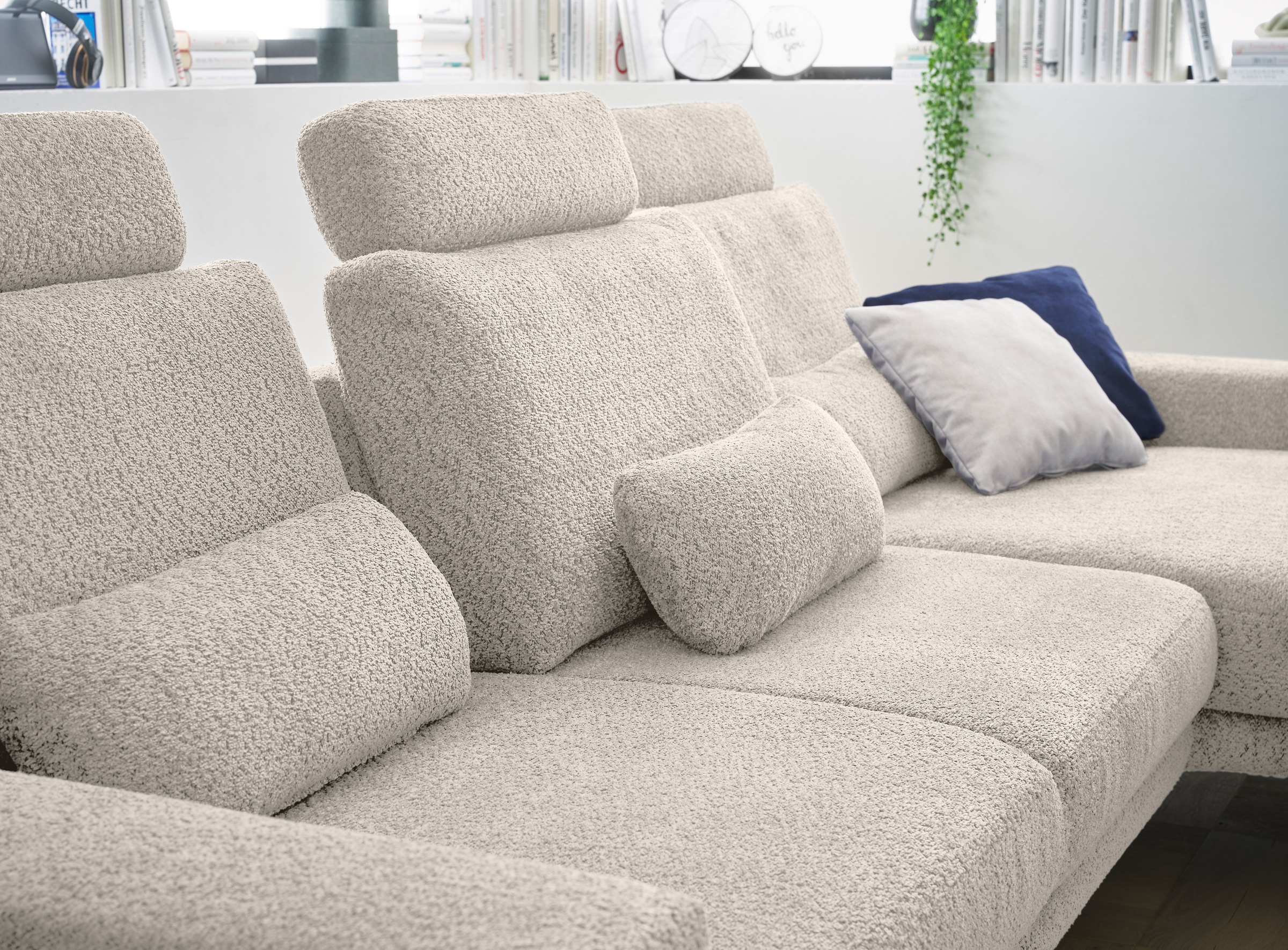 set one by Musterring Ecksofa »SO 3600, inkl motor. Sitztiefenverstellung, Kopfstützen, Nierenkissen«, Sitzhöhe 42 cm, Kaltschaum, Breite 293 x Tiefe 180 cm, Kama sand