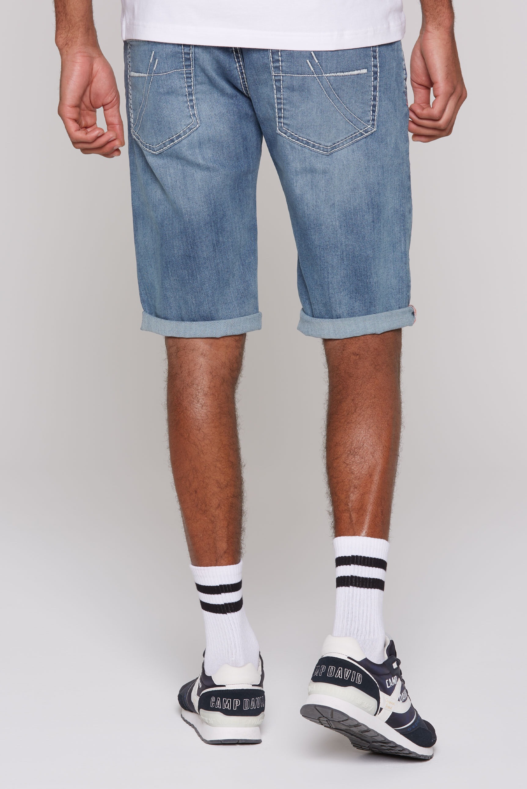 CAMP DAVID Jeansshorts, mit Turn-Up Saum