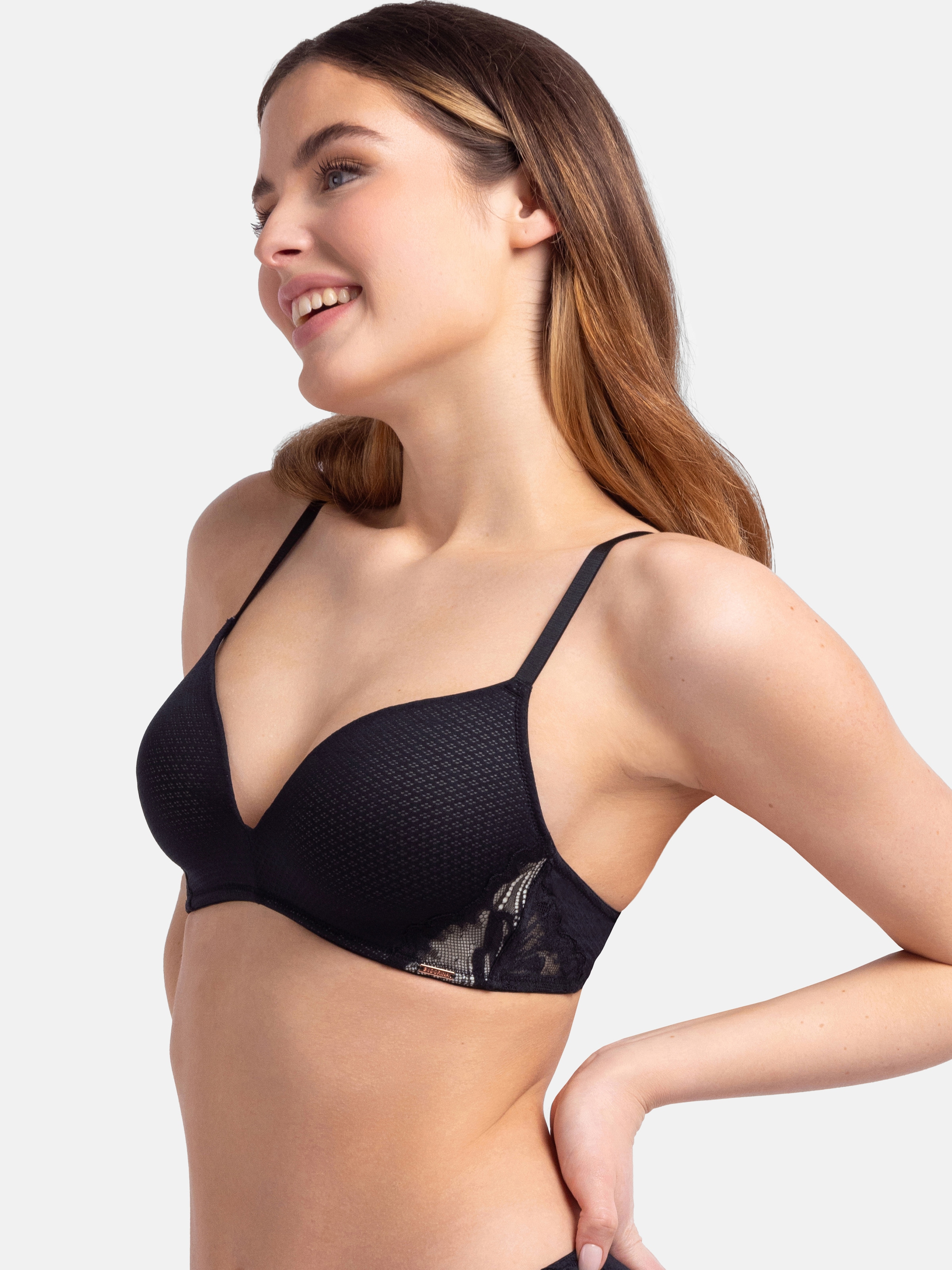 Dorina Soft-BH »DELIA«, Leicht wattiert, Spitzendetails, ohne Bügel