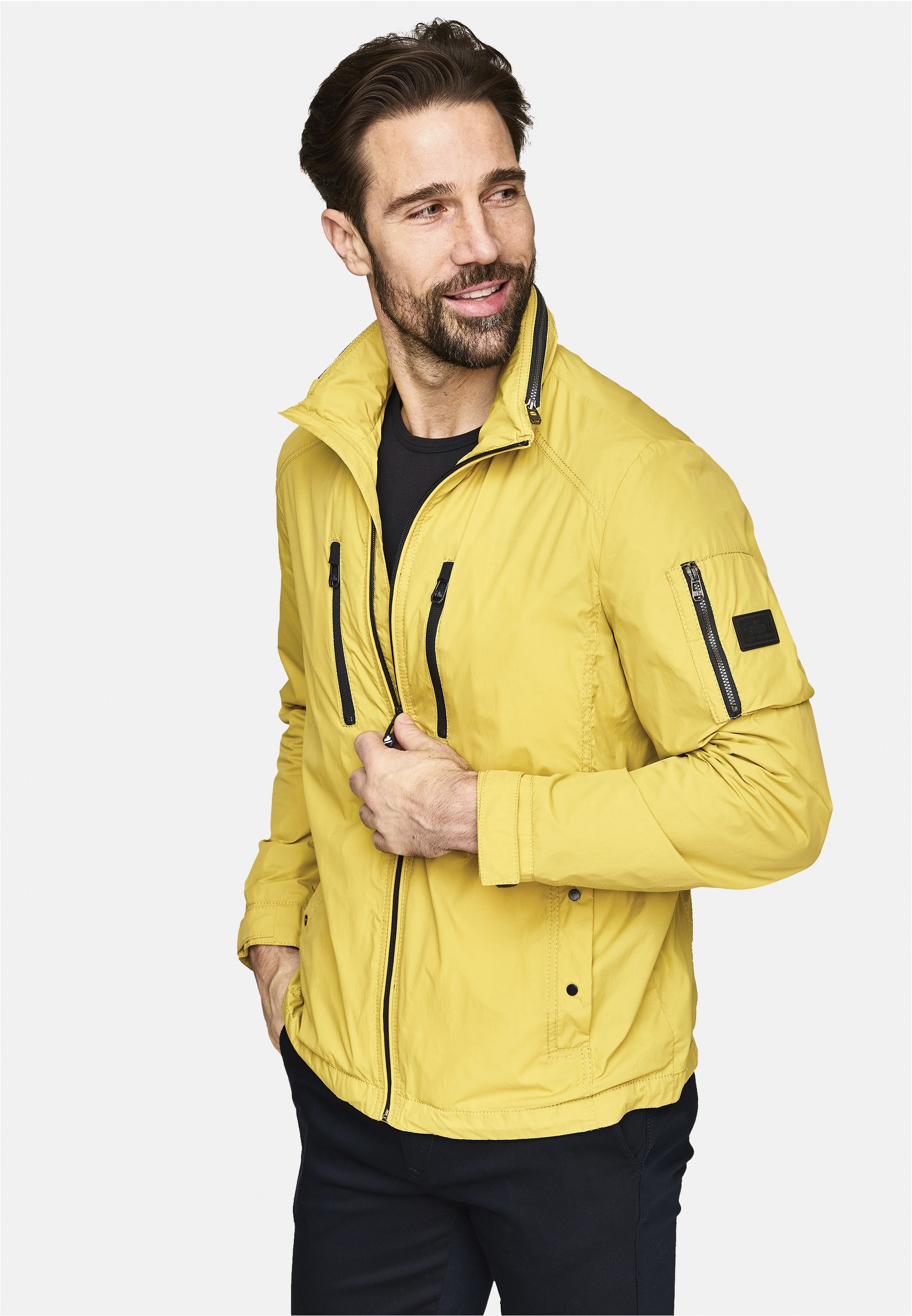 New Canadian Outdoorjacke, (1 St.), mit locker-leichtem Stoff
