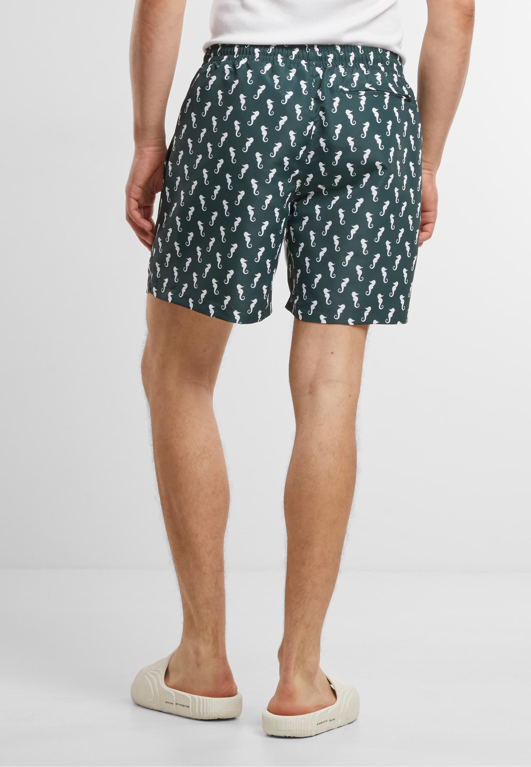 URBAN CLASSICS Badeshorts »Urban Classics Herren Pattern Swim Shorts«