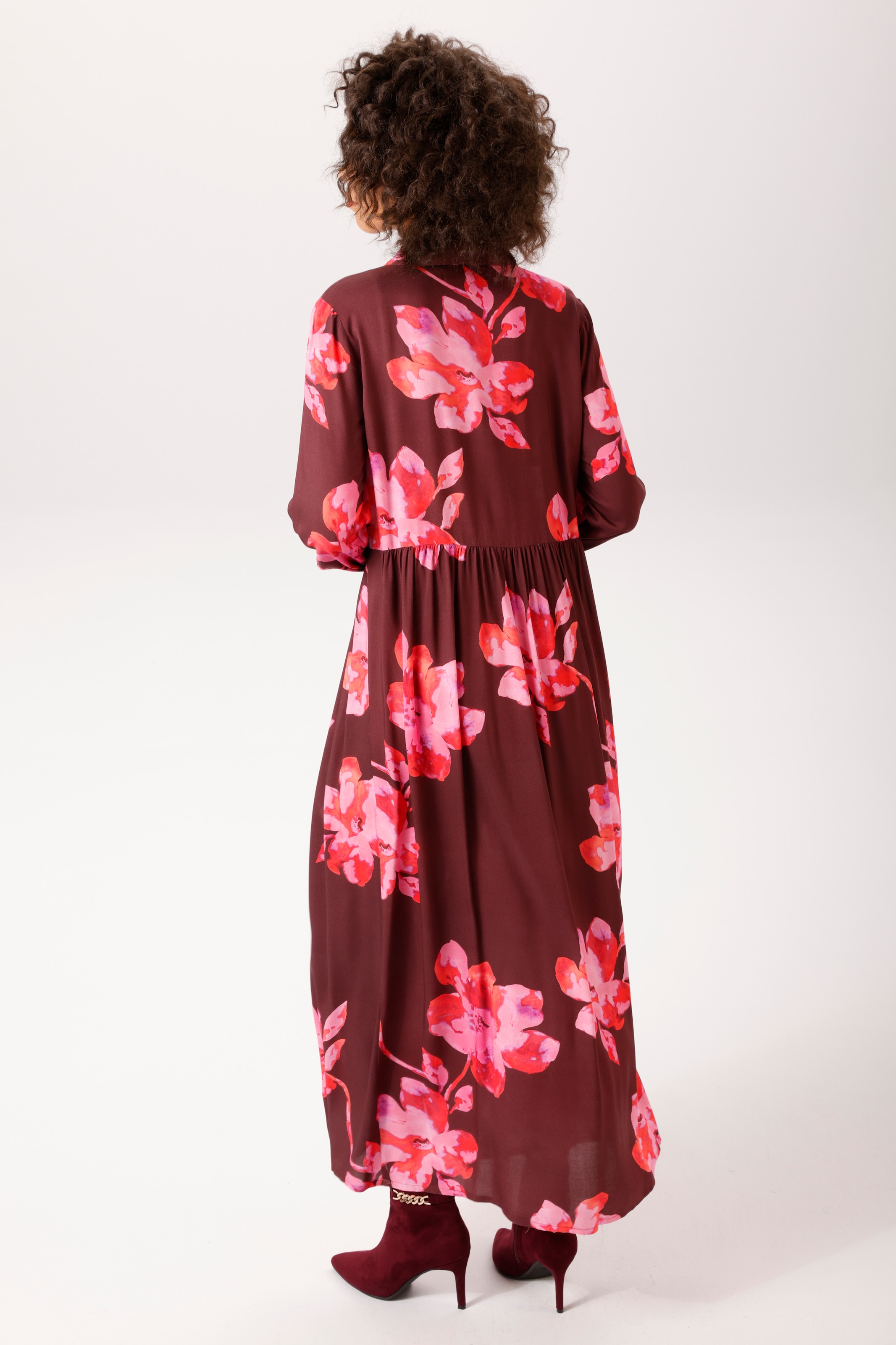 Aniston CASUAL Maxikleid mit großflächigen Batik-Blüten bedruckt - NEUE KOLLEKTION