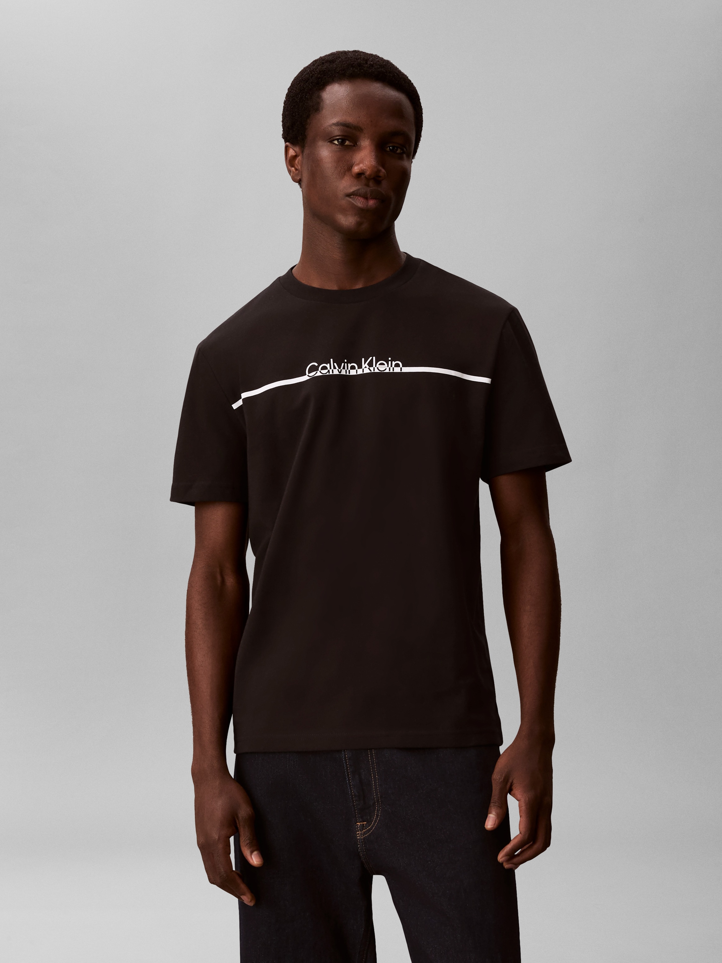 Calvin Klein T-Shirt Rundhalsausschnitt, Regular Fit, Logoschriftzug günstig online kaufen