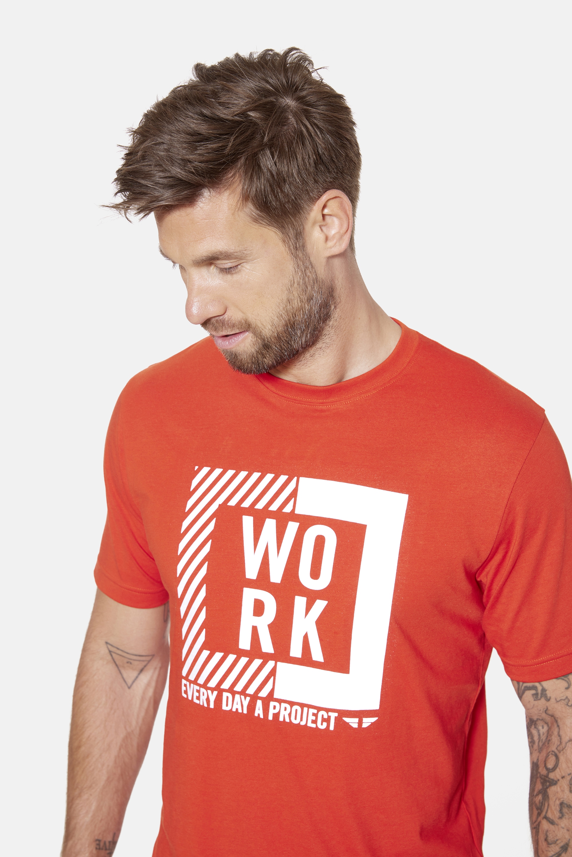 HERO by John Medoox Businessshirt »Workwear T-Shirt mit Logoprint«, T-Shirt mit Logoprint Funktionsqualitätfür Herren