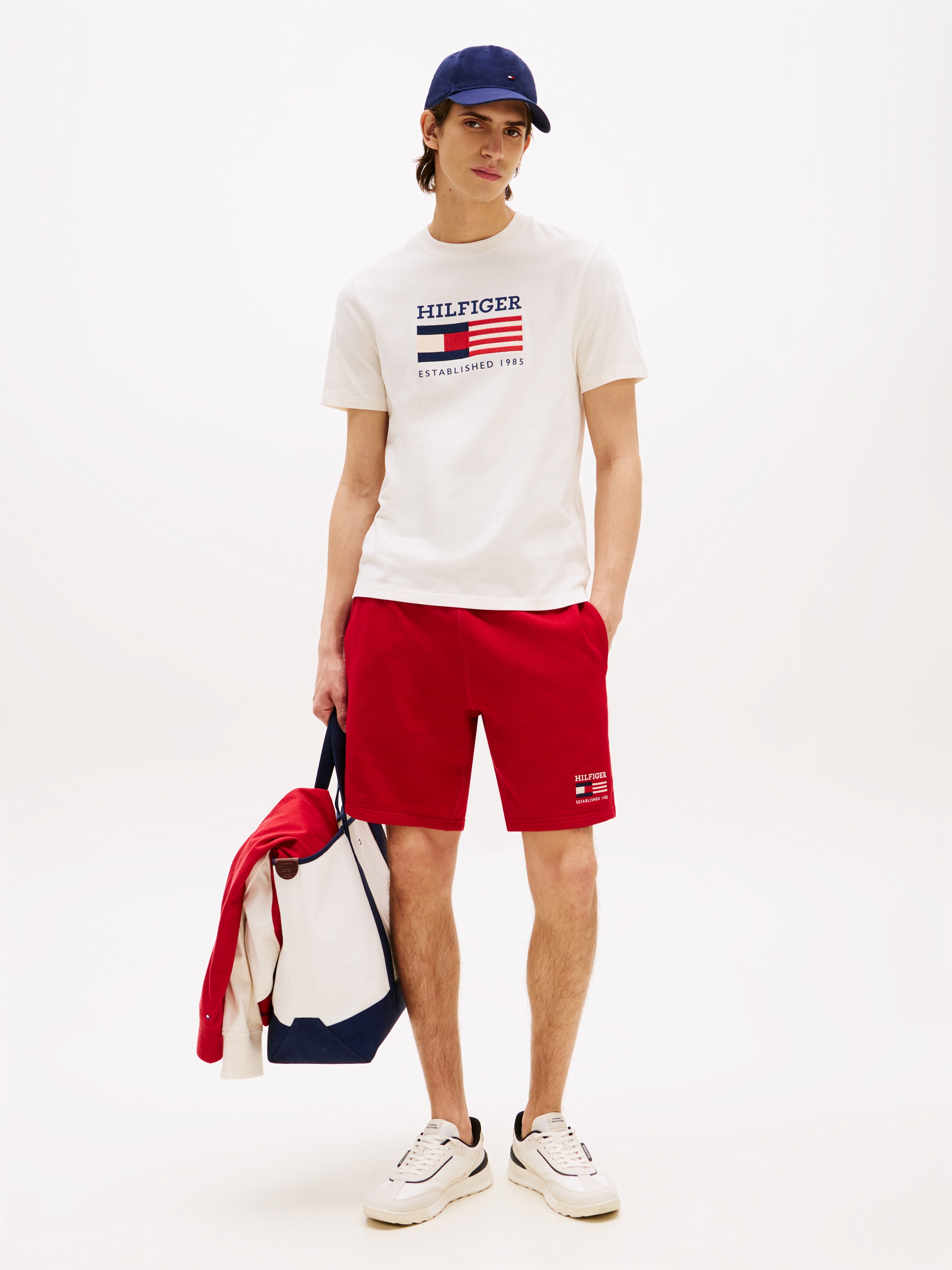Tommy Hilfiger T-Shirt "AMERICANA MONOTYPE FLAG BOX TEE", Mit markanter Sti günstig online kaufen