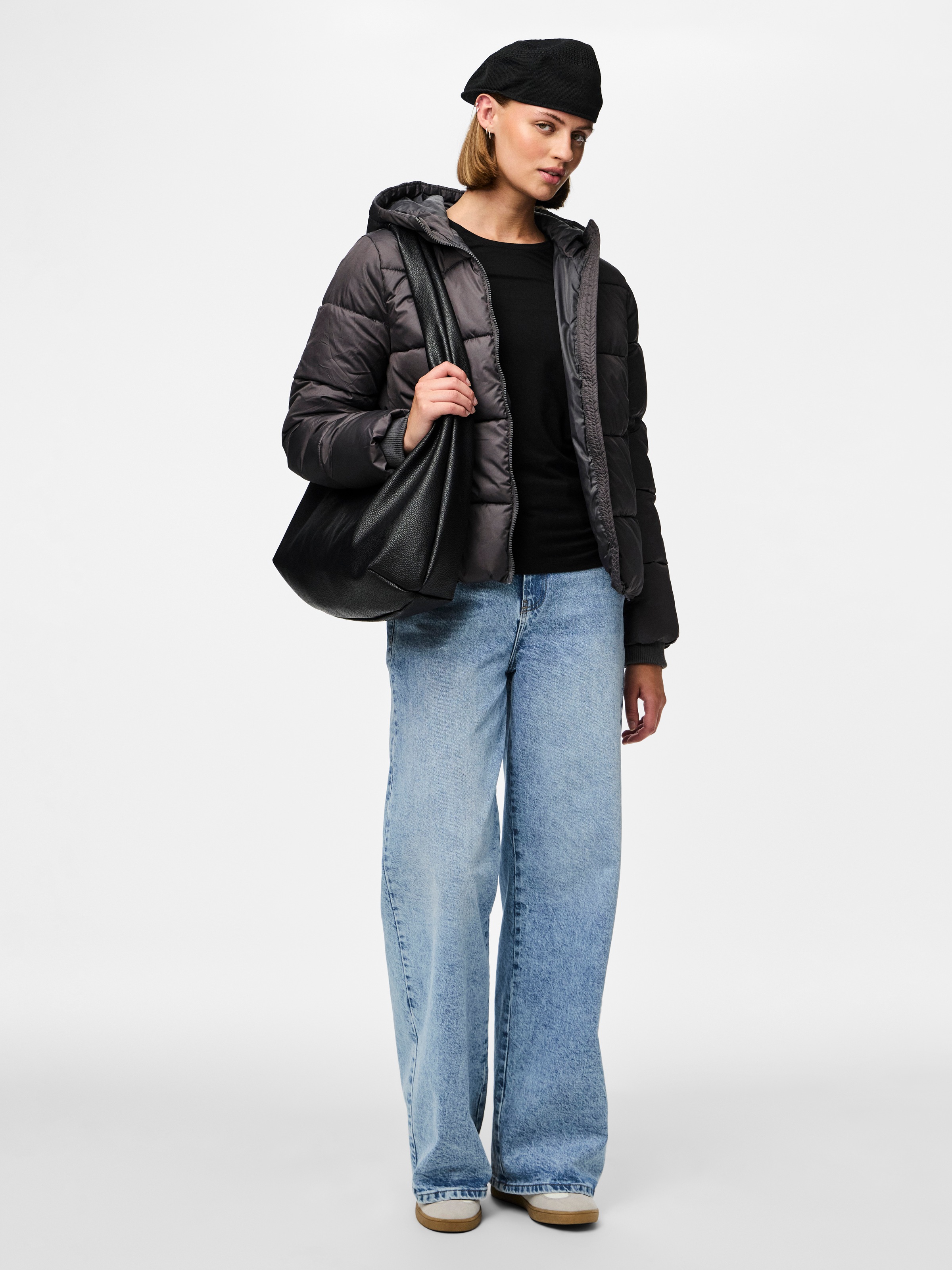 Thumbnail - pieces Steppjacke "PCBEE NEW SHORT PUFFER JACKET NOOS BC" mit Kapuze Kunstfaser