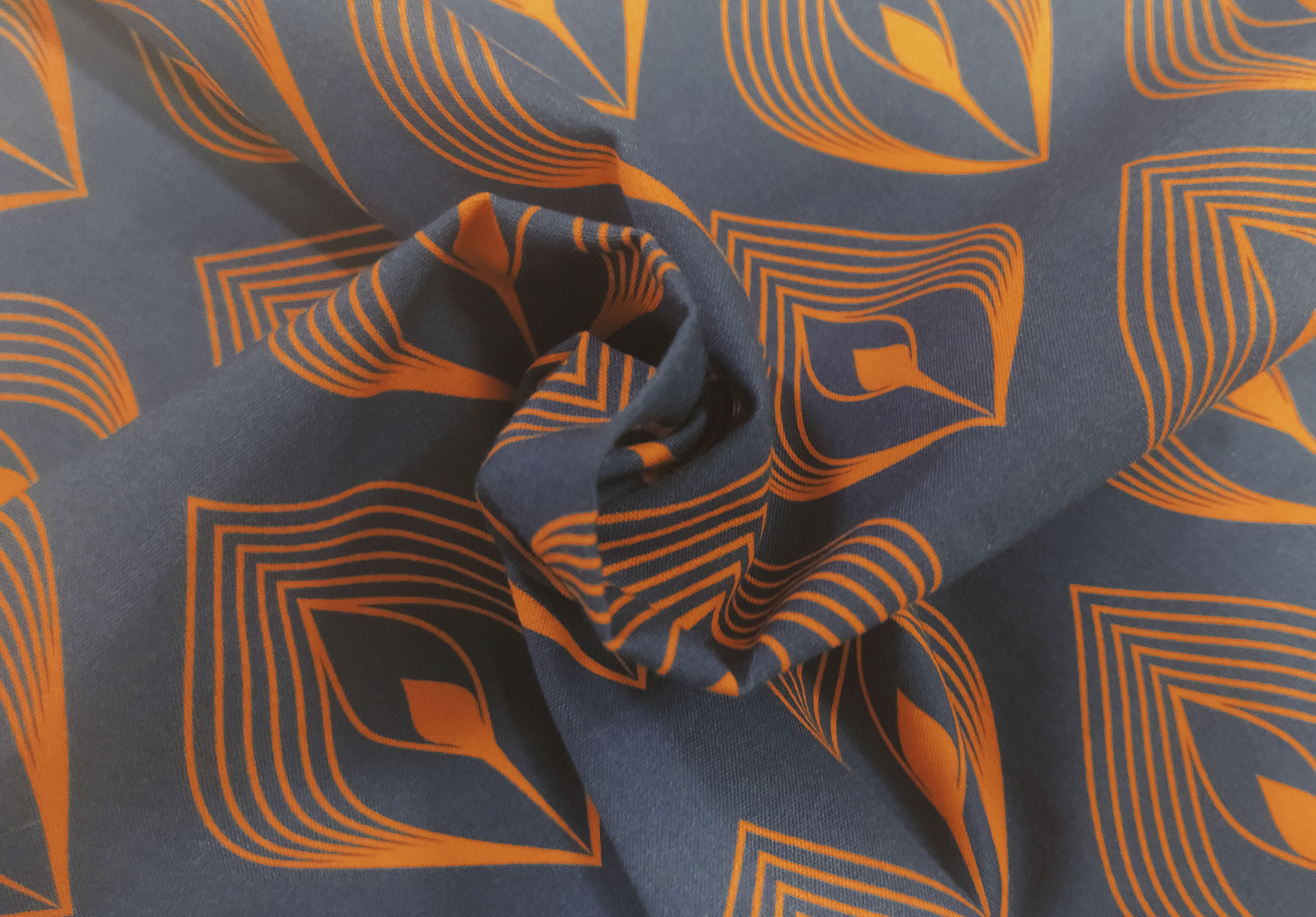 Thumbnail - Adam Vorhang "Feathers", (1 St.)