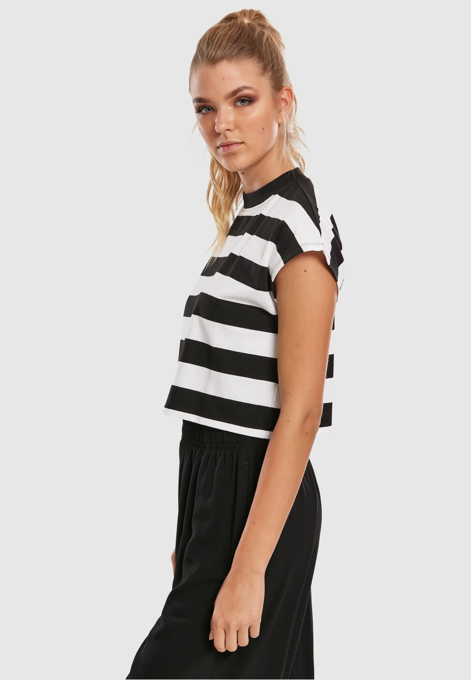 URBAN CLASSICS T-Shirt »Urban Classics Damen Ladies Stripe Short Tee«, (1 tlg.)