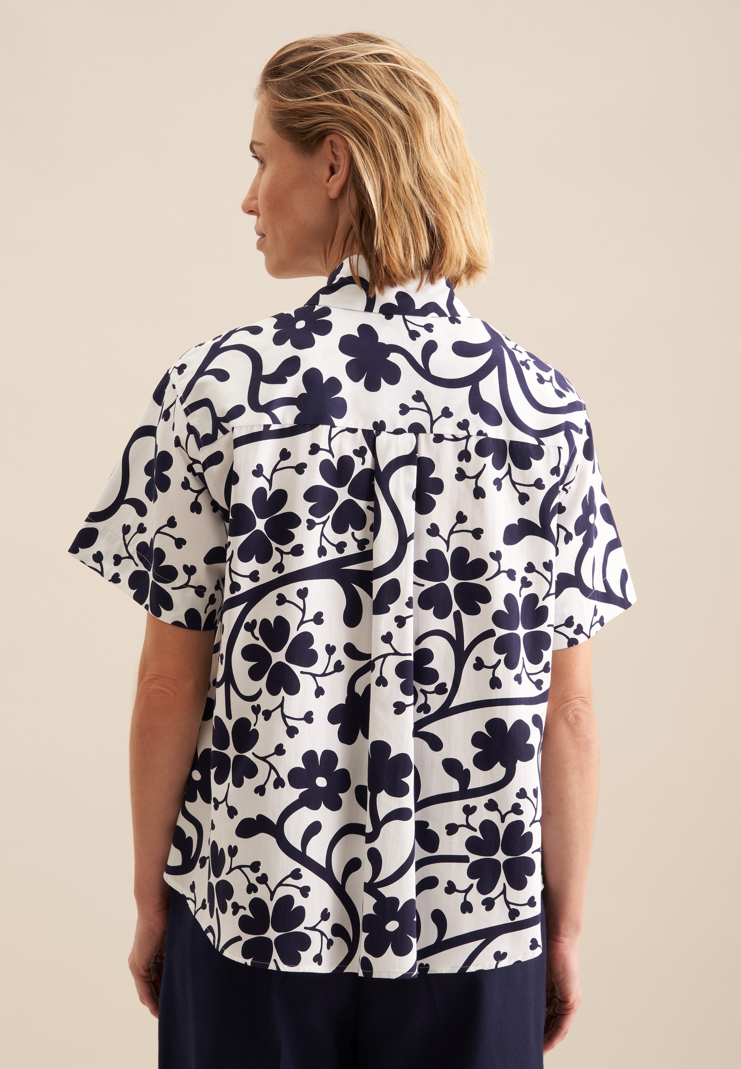 seidensticker Hemdbluse "Schwarze Rose", Kurzarm Kragen Druck günstig online kaufen
