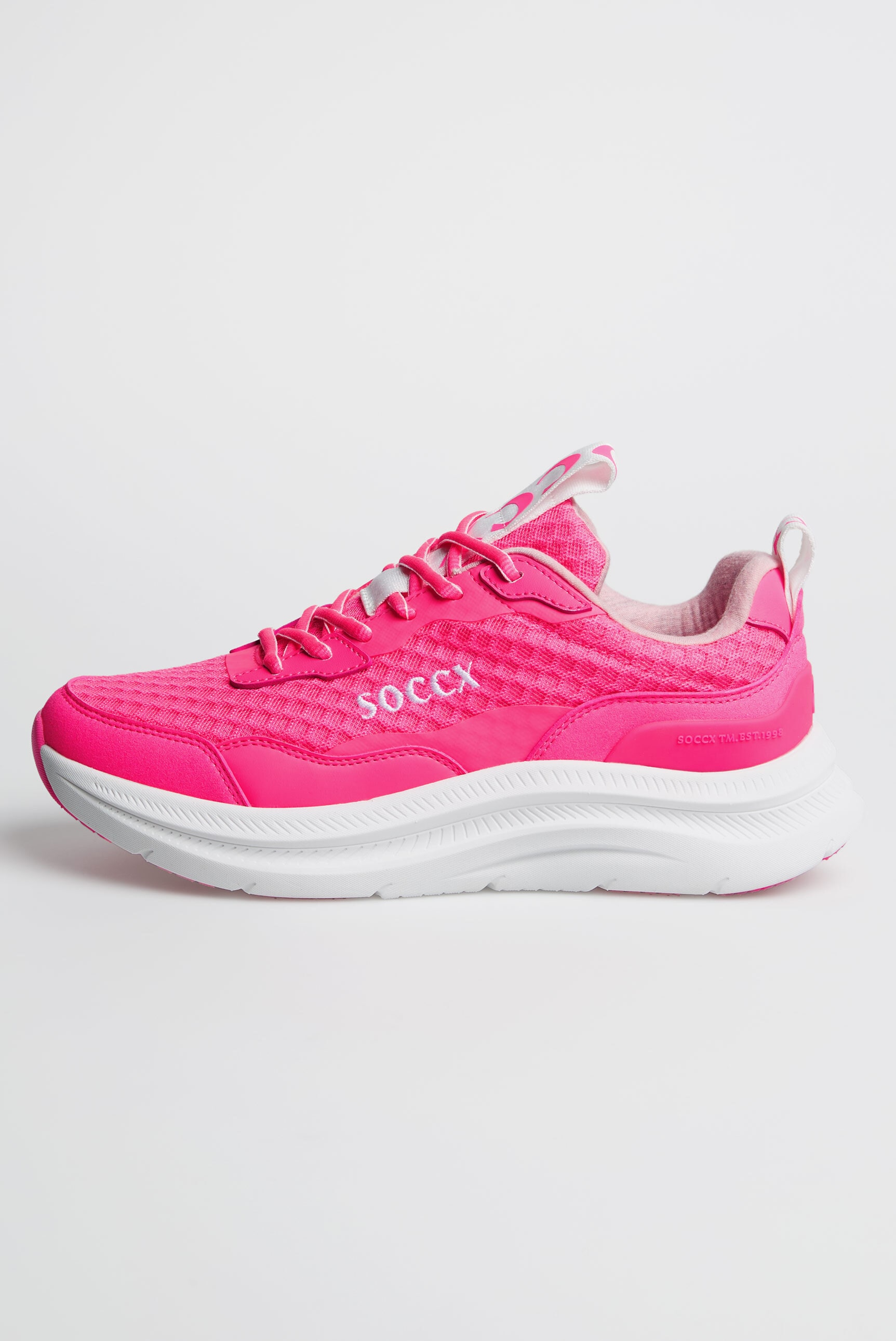 SOCCX Sneaker  mit wasserabweisendem Mud Cover