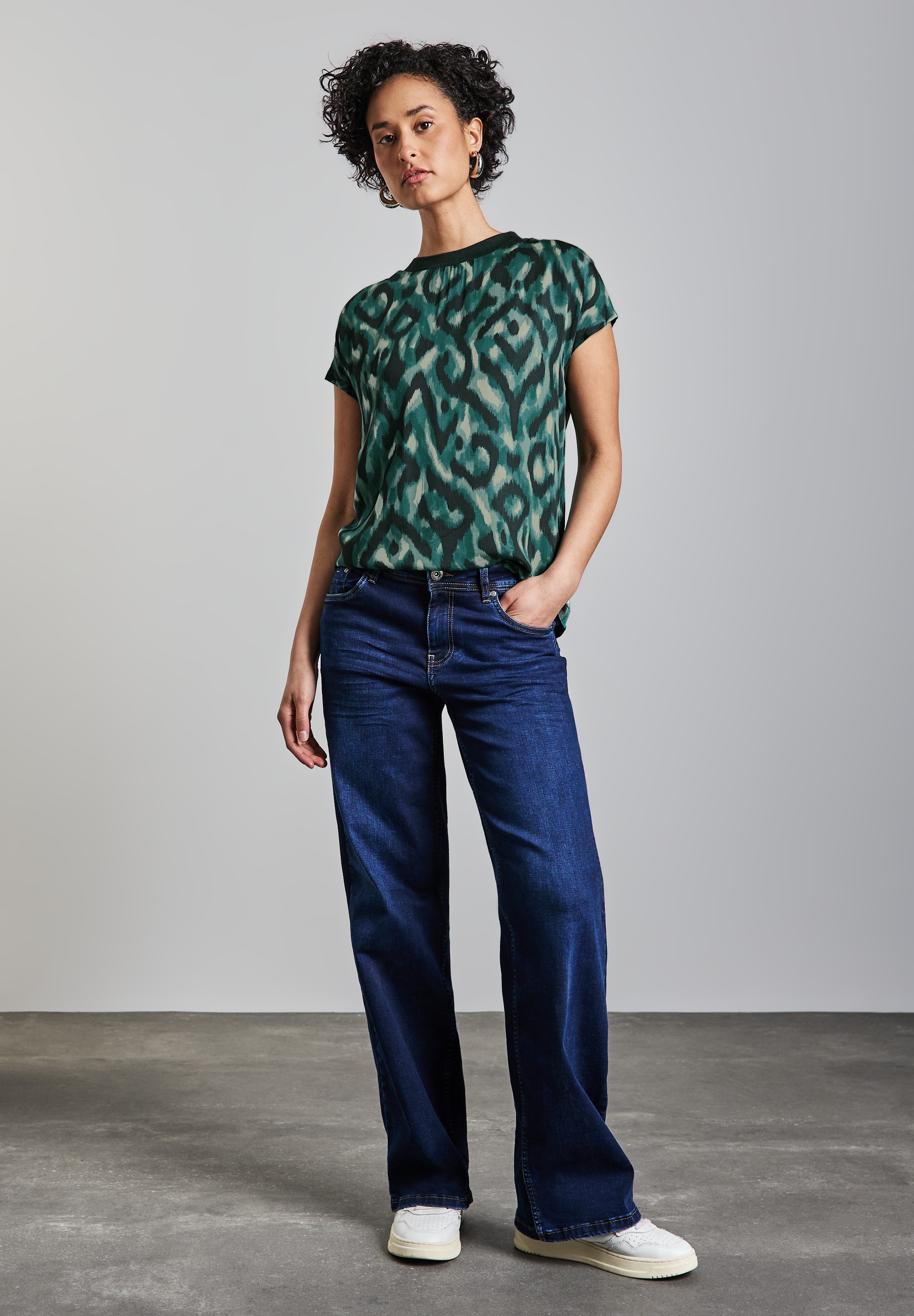 STREET ONE Kurzarmshirt, mit grafischem Muster