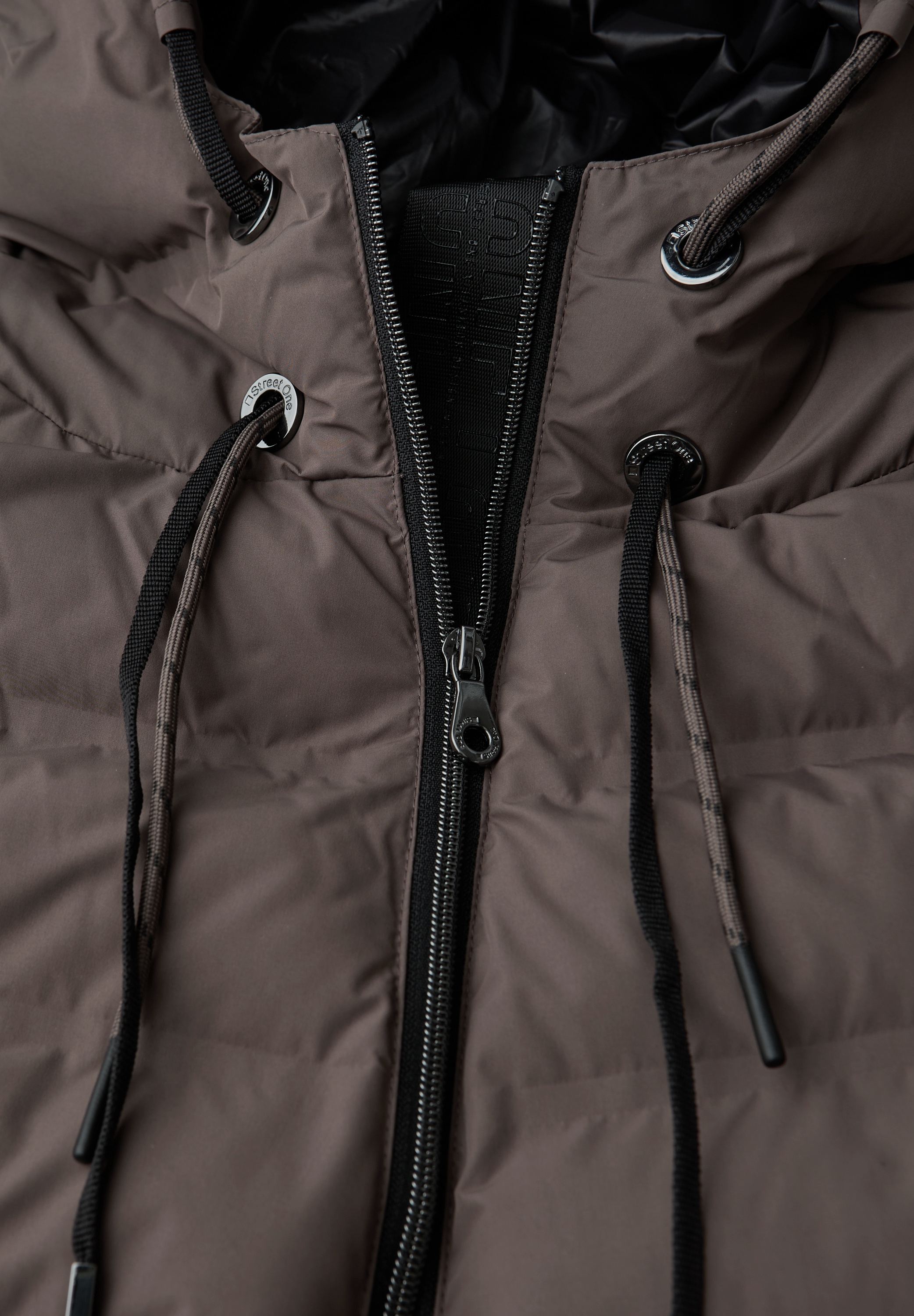 STREET ONE Steppjacke mit Kapuze und geklebten Nähten