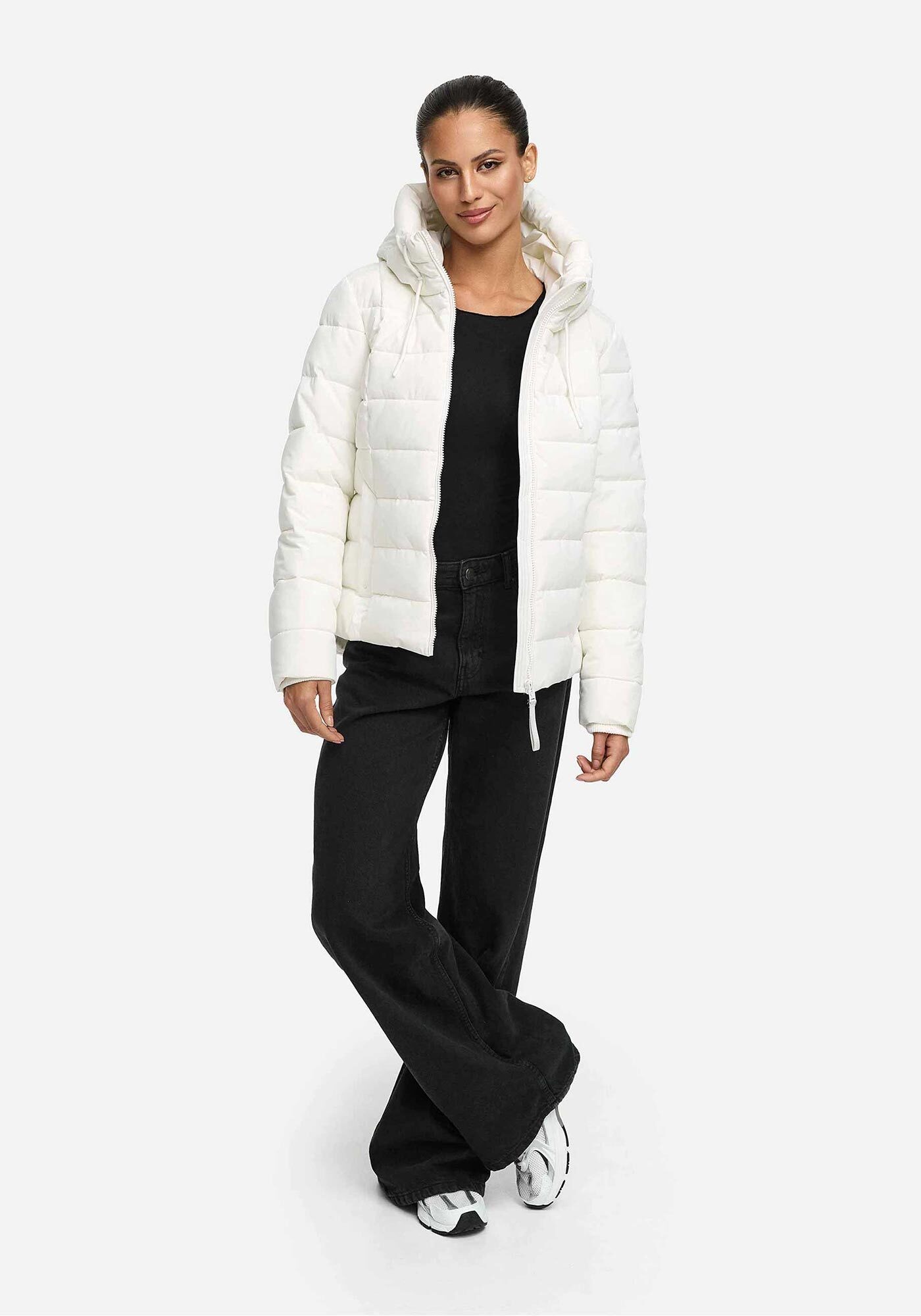 Marikoo Winterjacke »Tayenaa«, mit schmaler Steppung und extra hohem Kragen