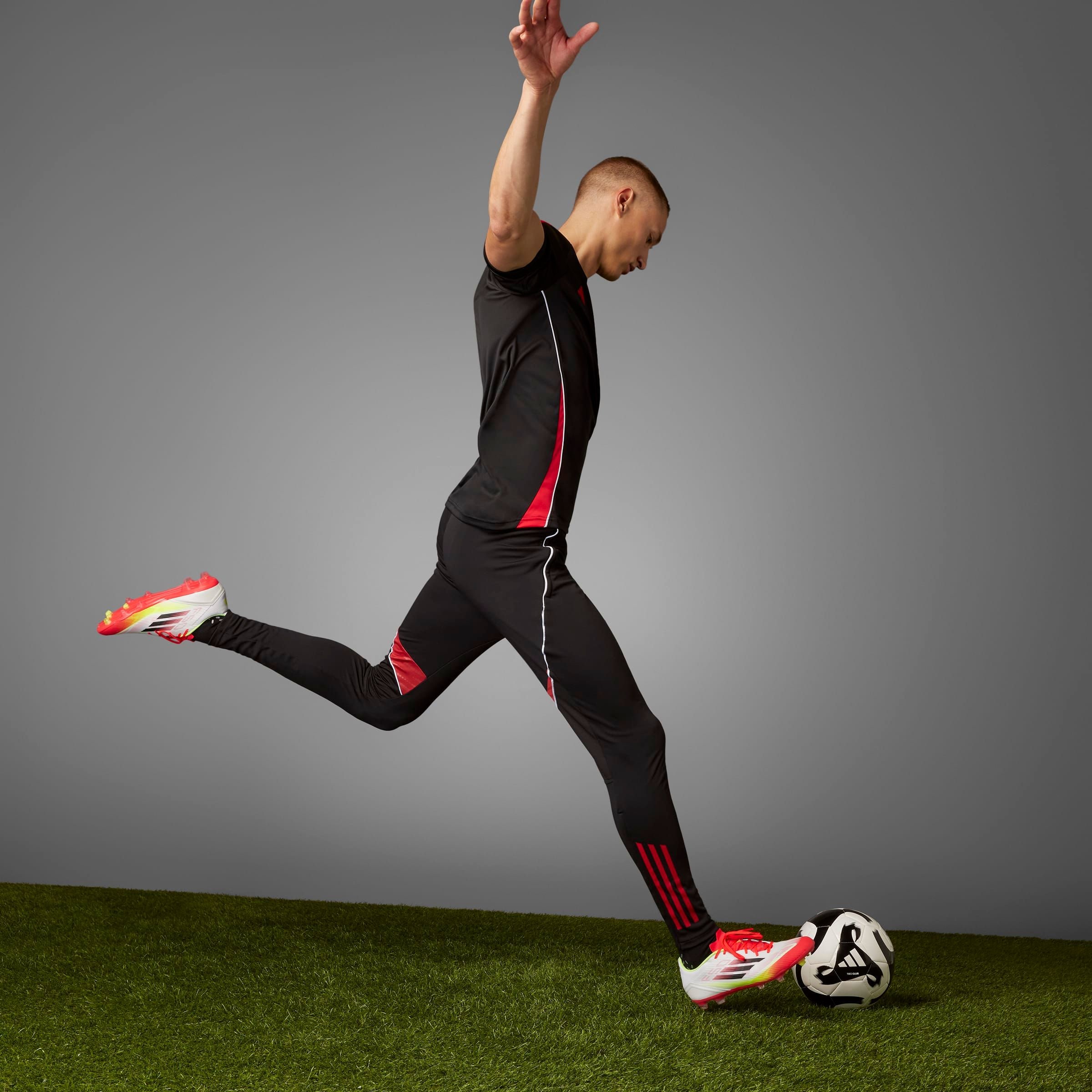 adidas Performance Fußballschuh »F50 LEAGUE FG/MG«