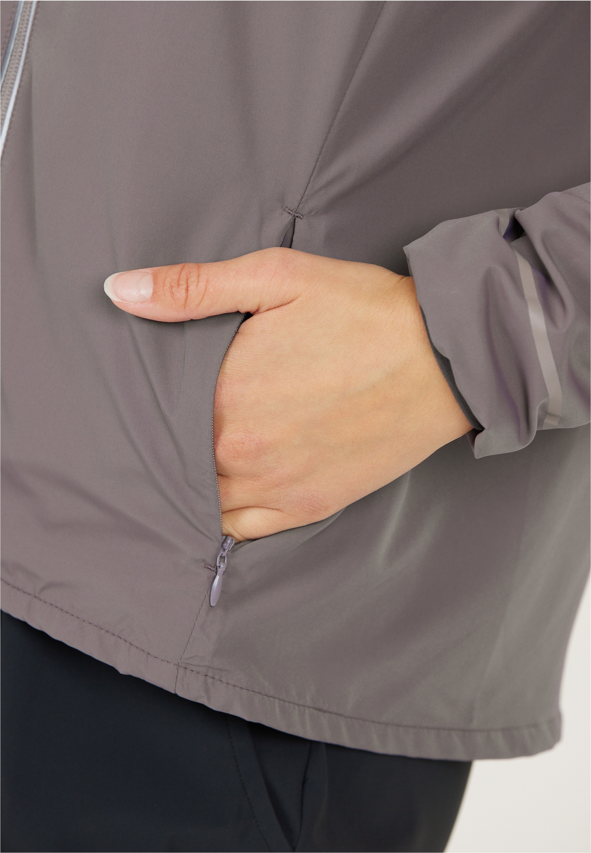 ENDURANCE Laufjacke »Shela«, mit hoher Atmungsaktivität