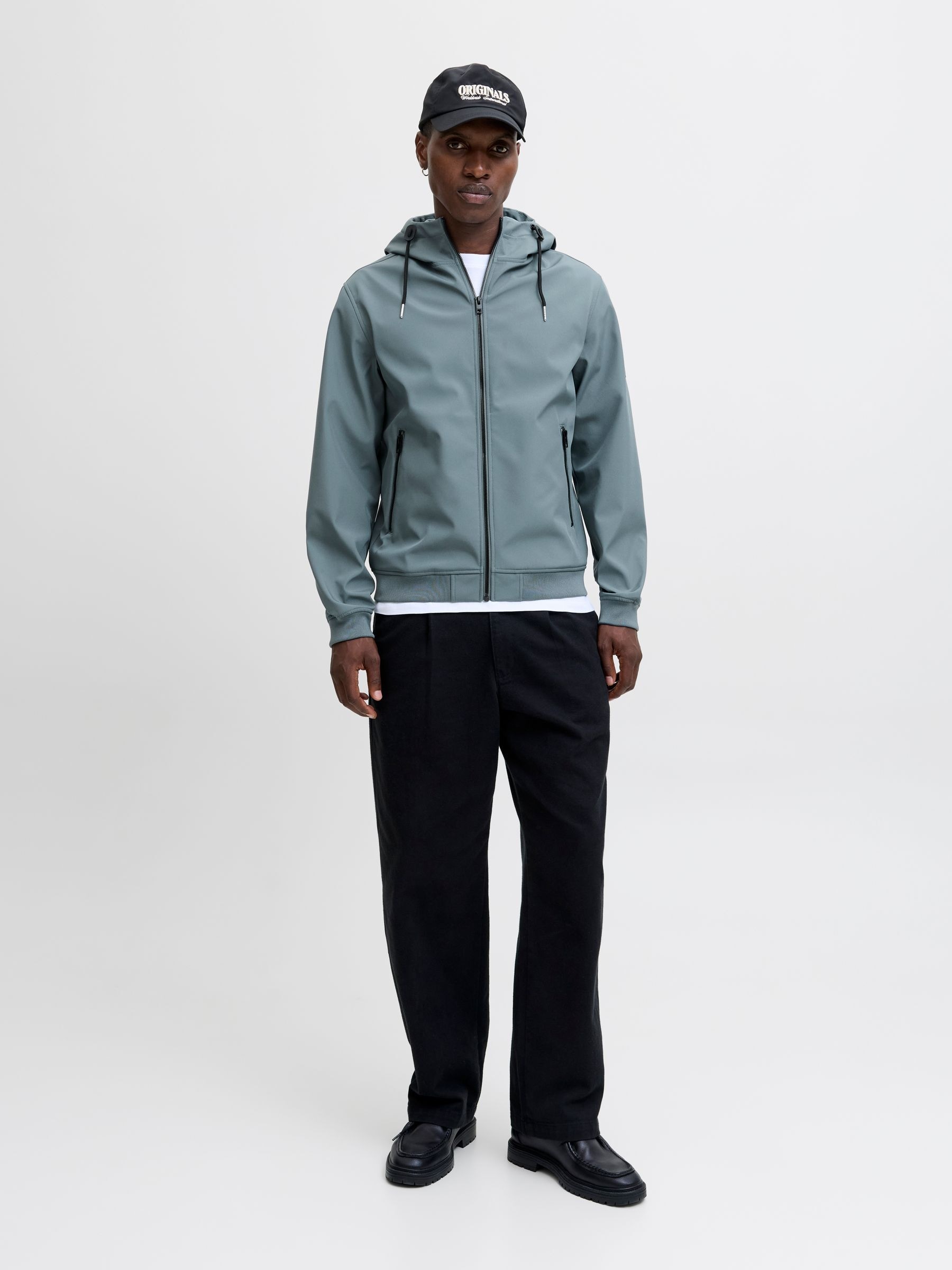 Jack & Jones Softshelljacke »JJEBASIC mit wasserabweisender Funktion«, mit Kapuze, mit Kordelzug