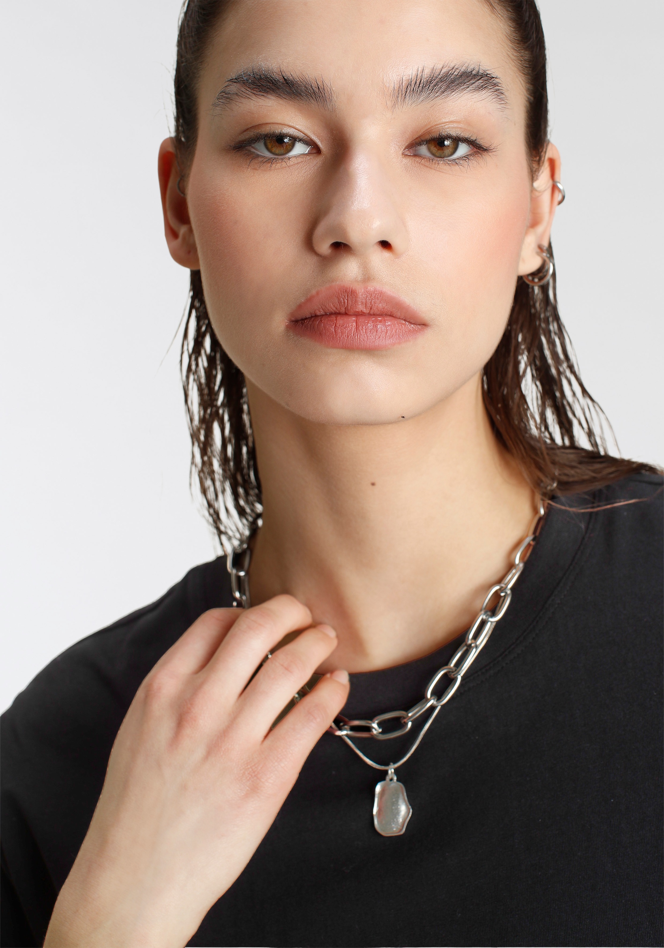 Thumbnail - Tamaris Oversize-Shirt in Longform mit abgerundetem Saum