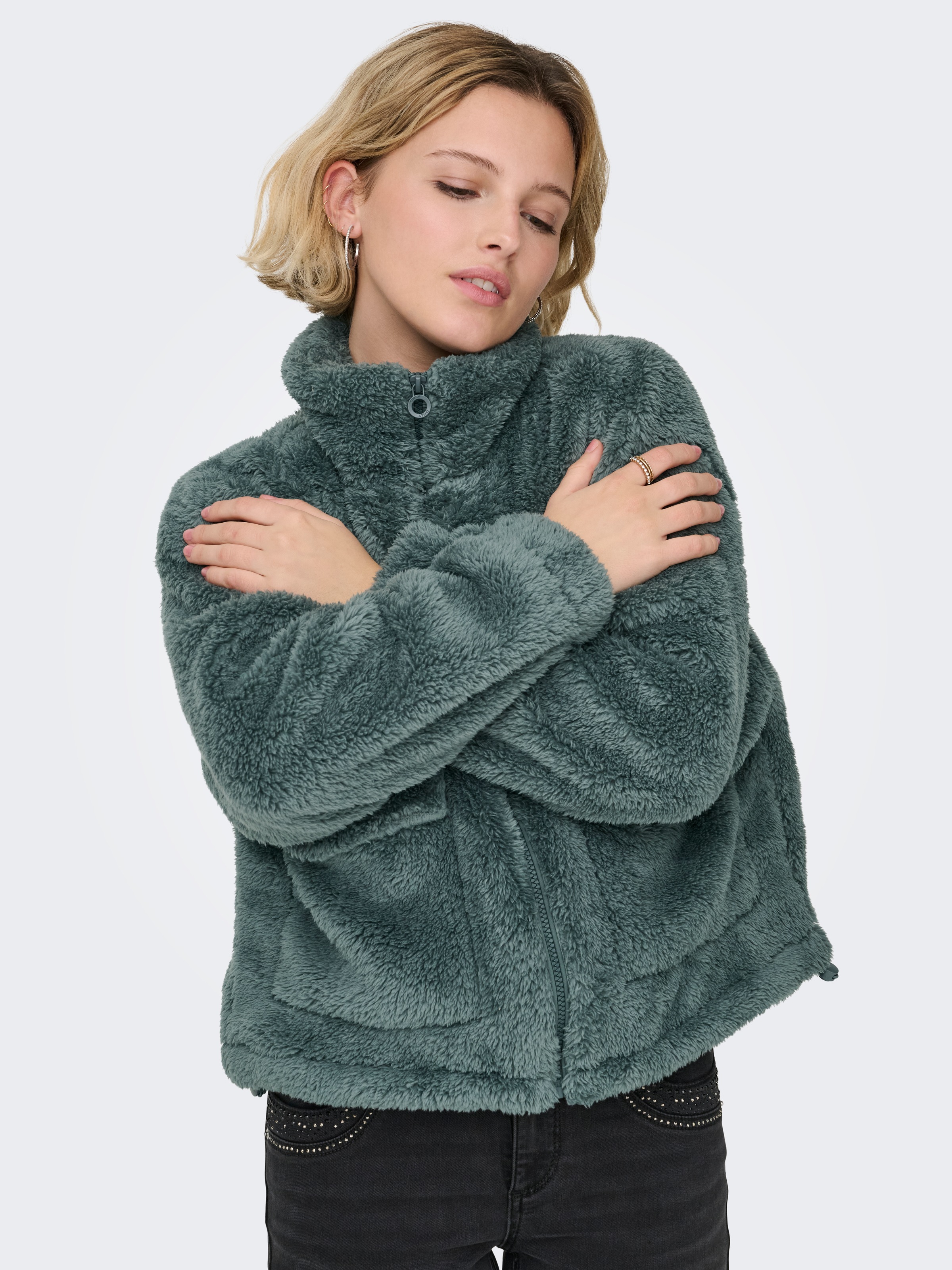 ONLY Plüschjacke "ONLANNA CONTACT LIFE SOL JACKET CC OTW" mit aufgesetzten günstig online kaufen